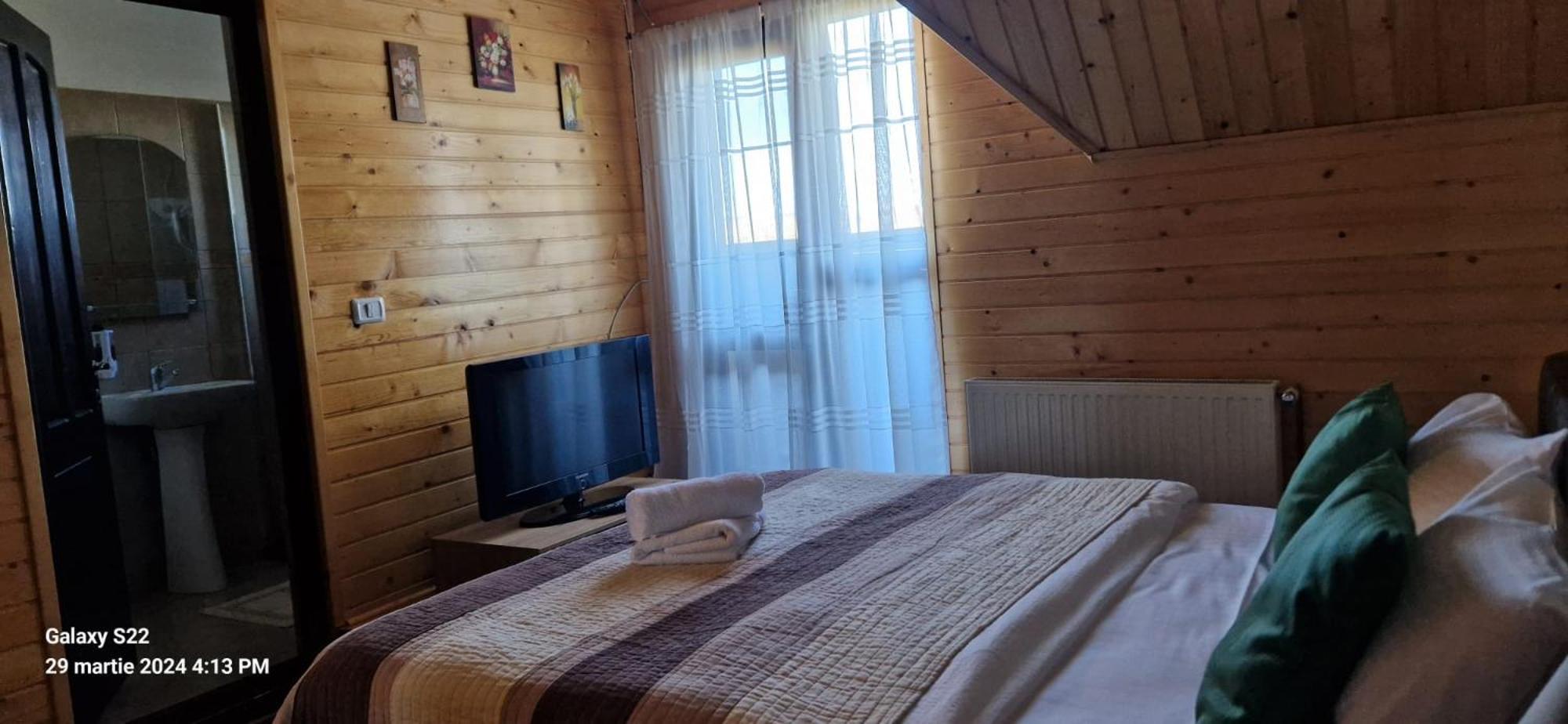 Double Room with Lake View photo 1