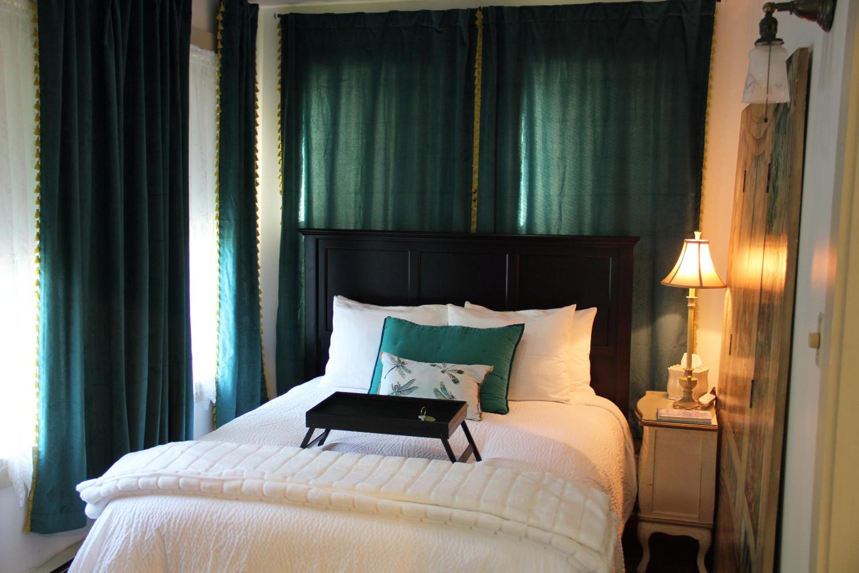 Budget Double Room photo 1