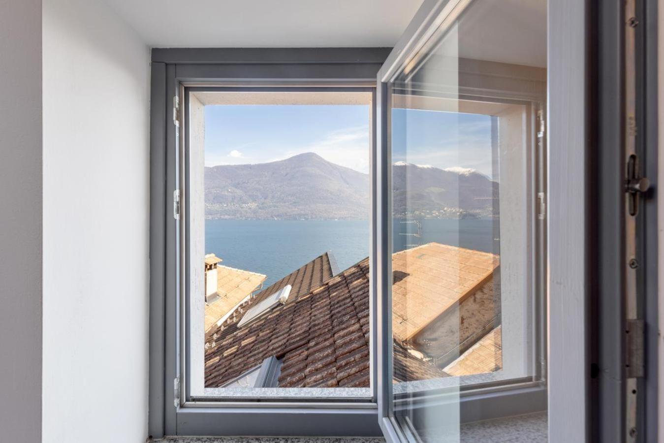 Two-Bedroom Deluxe Apartment with Balcony photo 3