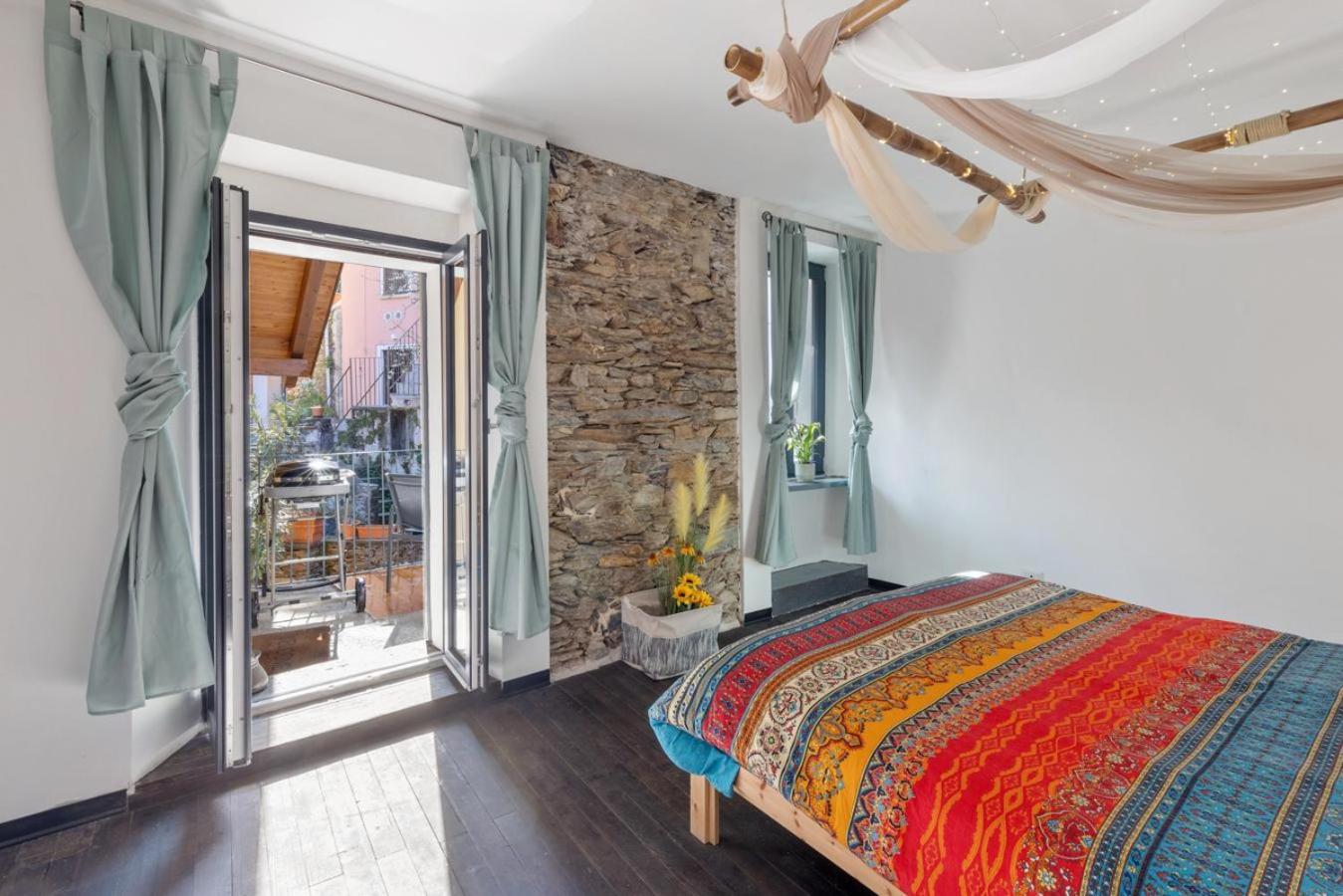 Two-Bedroom Deluxe Apartment with Balcony photo 1