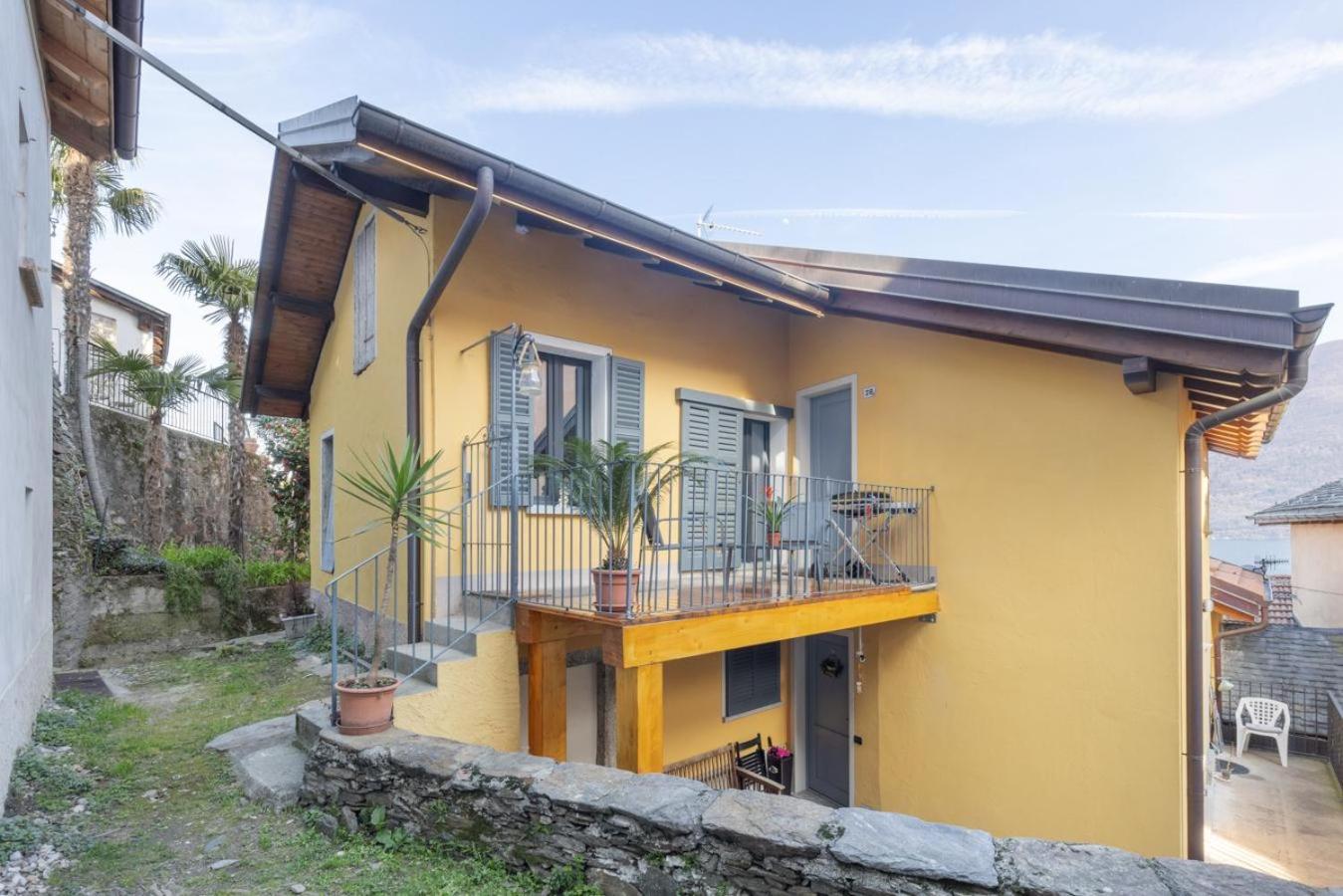 Two-Bedroom Deluxe Apartment with Balcony photo 2