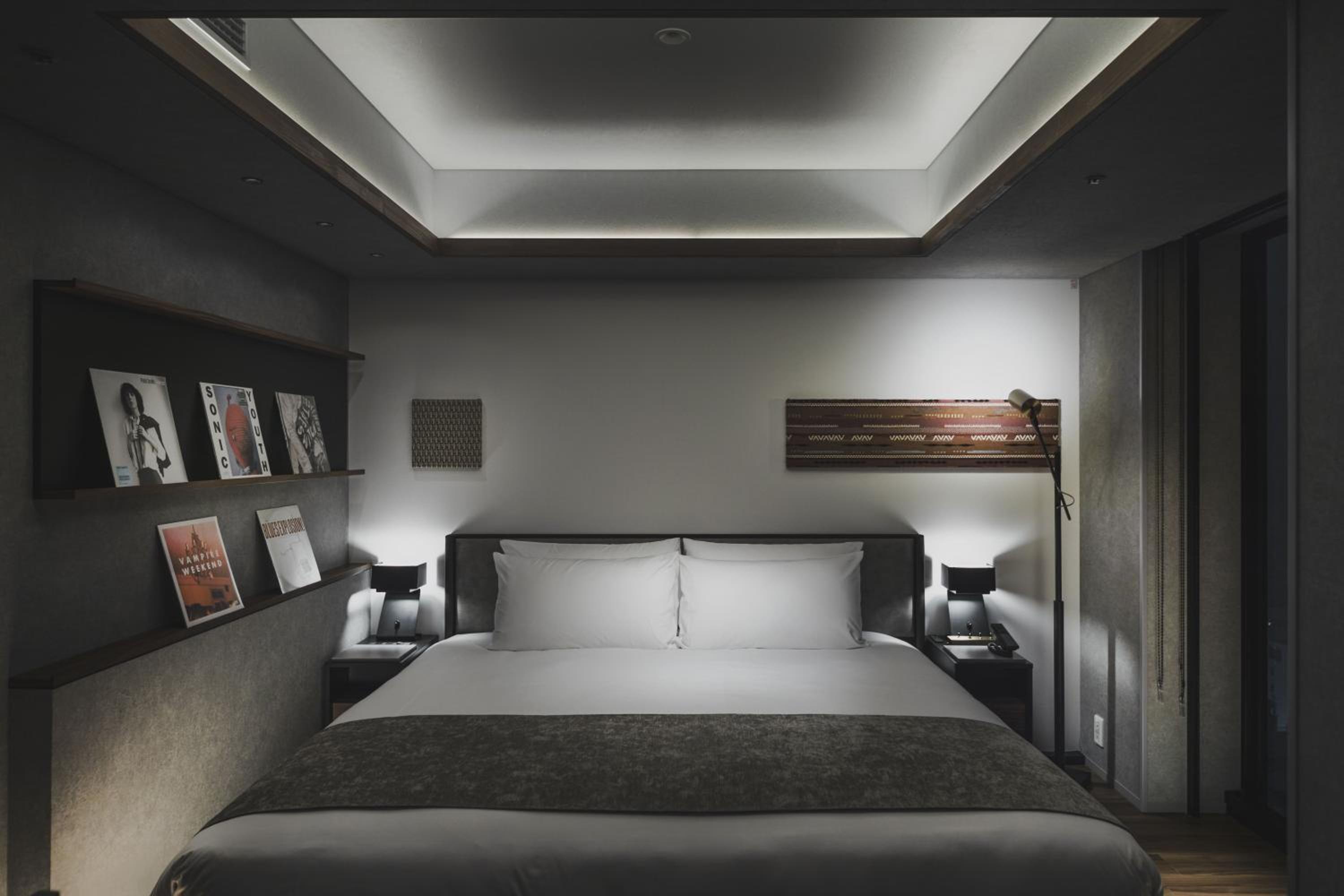 Premium Deluxe Double Room - Photo 23