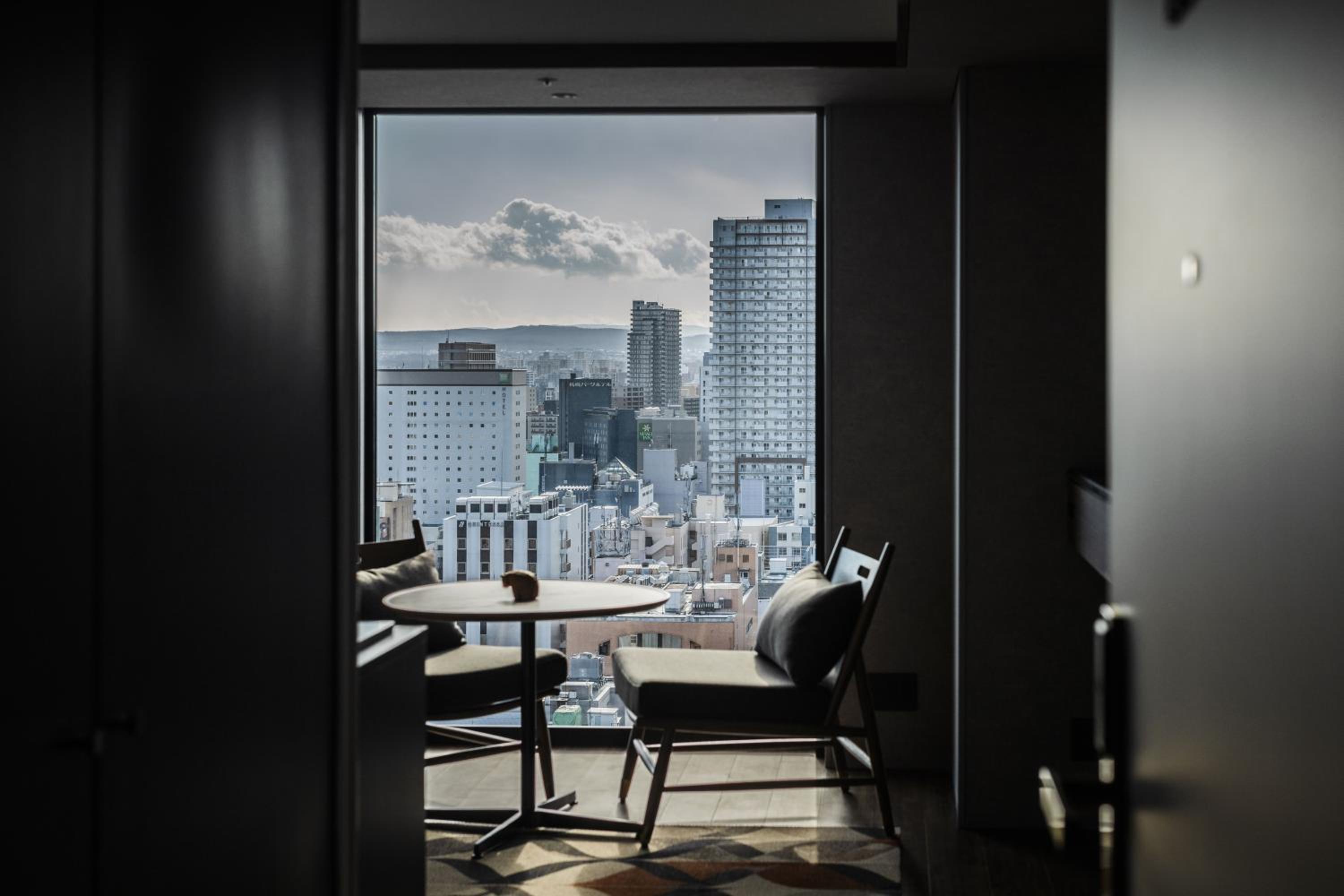 Premium Deluxe Twin Room - Photo 17
