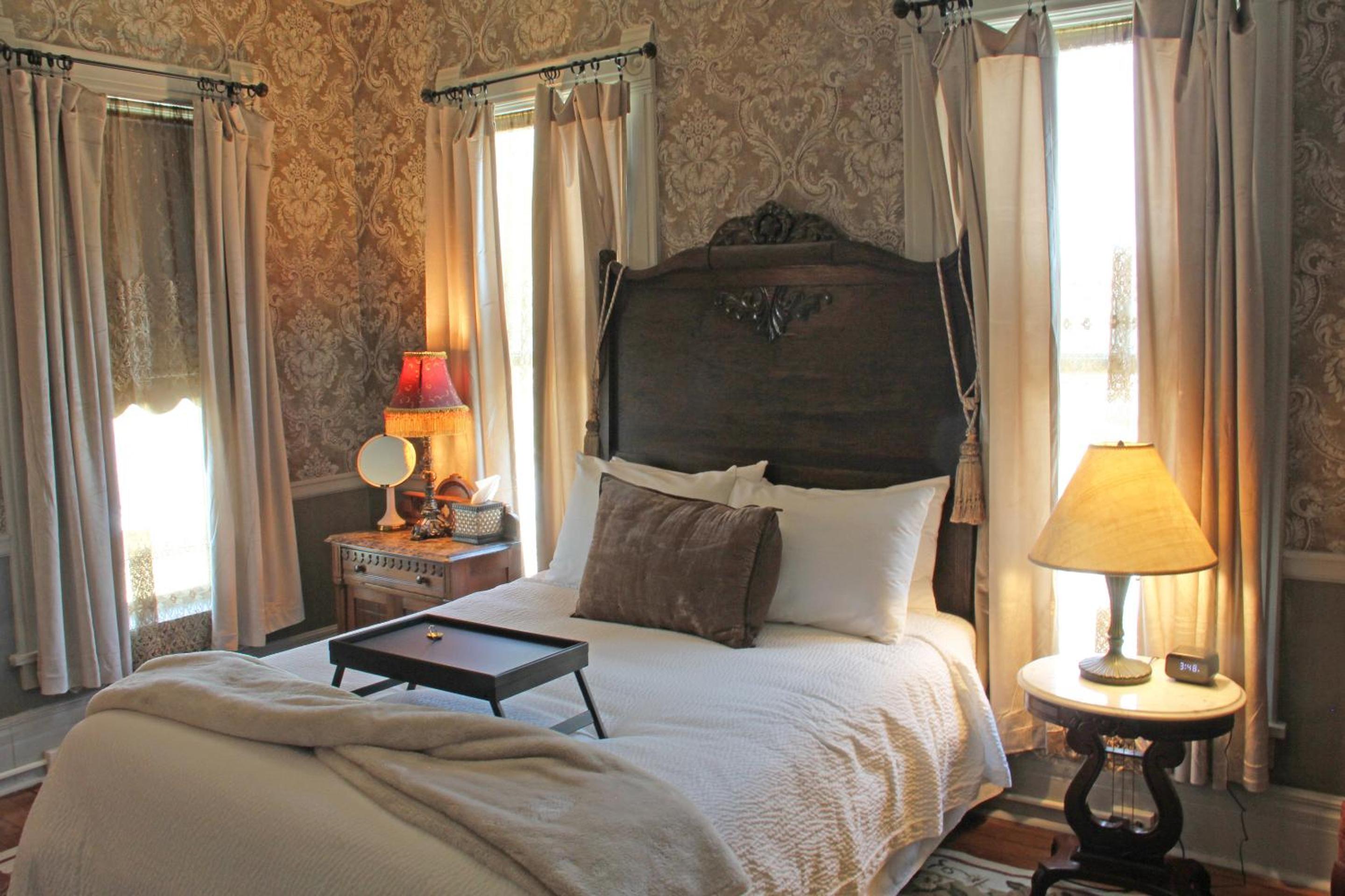 Deluxe Queen Room photo 1