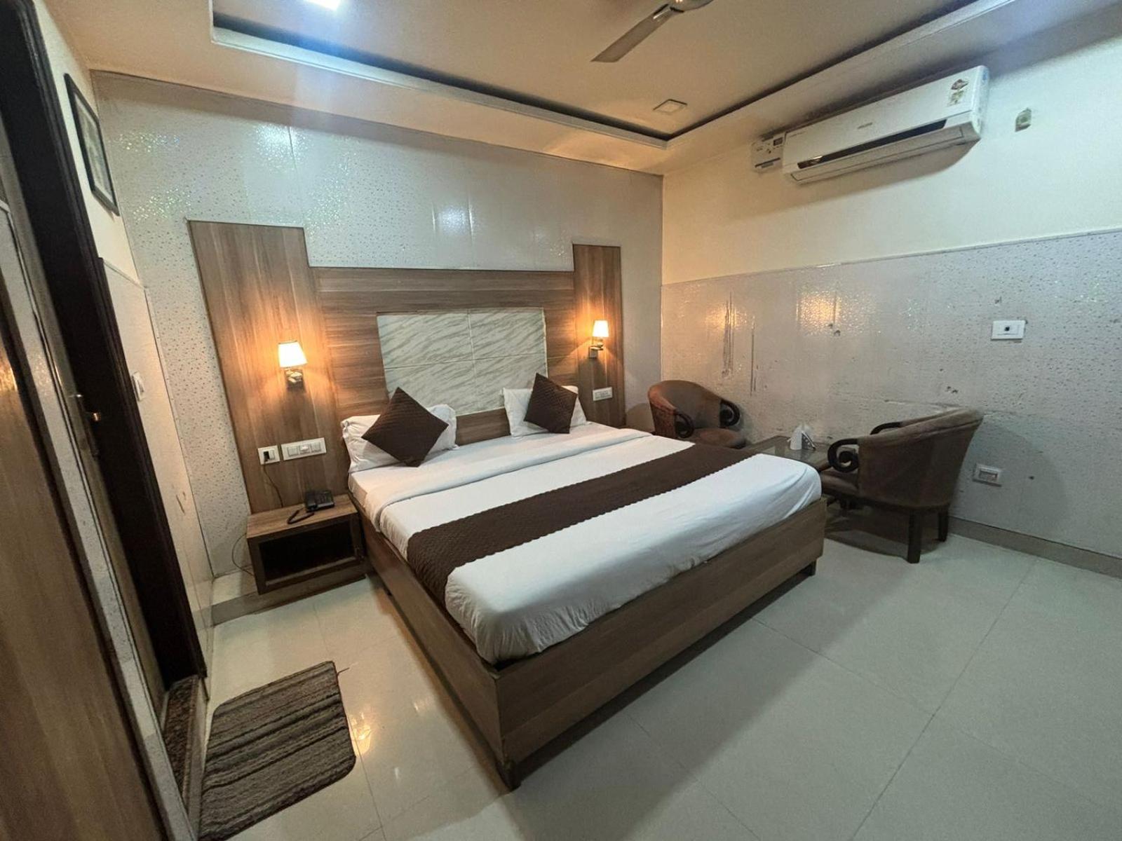 Deluxe Suite photo 1