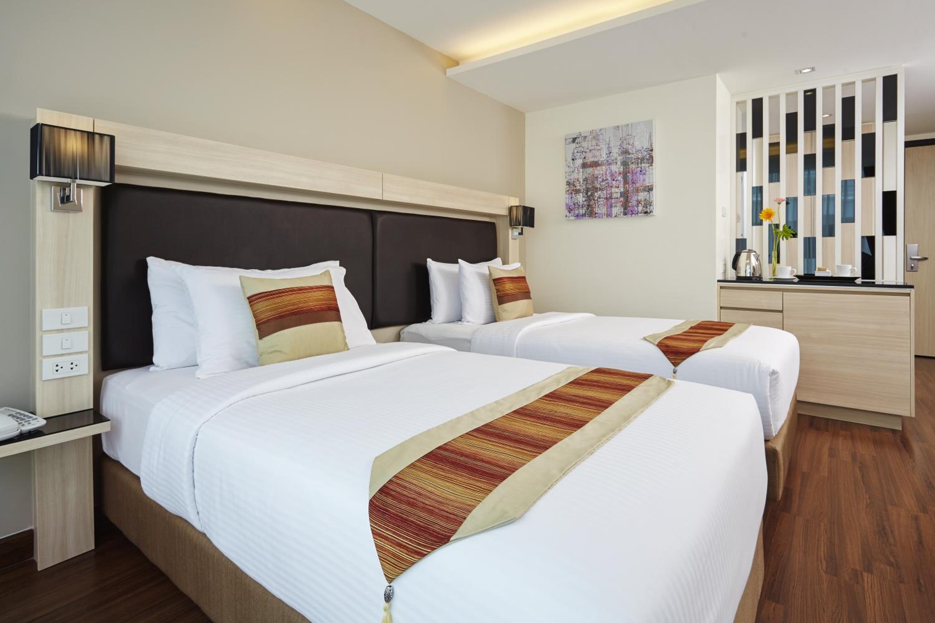 Deluxe Twin Room photo 2