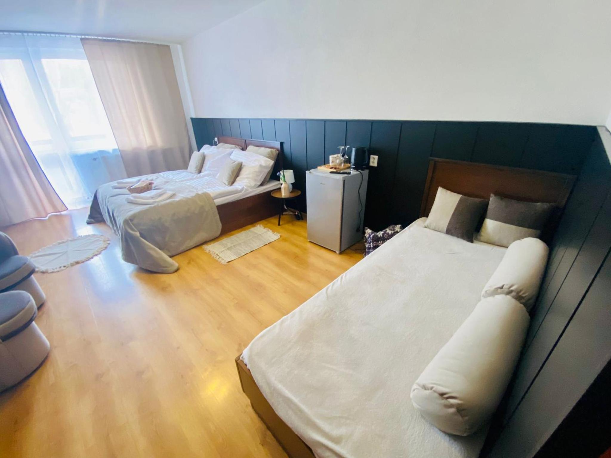 Double Room with Mountain View - Photo 4