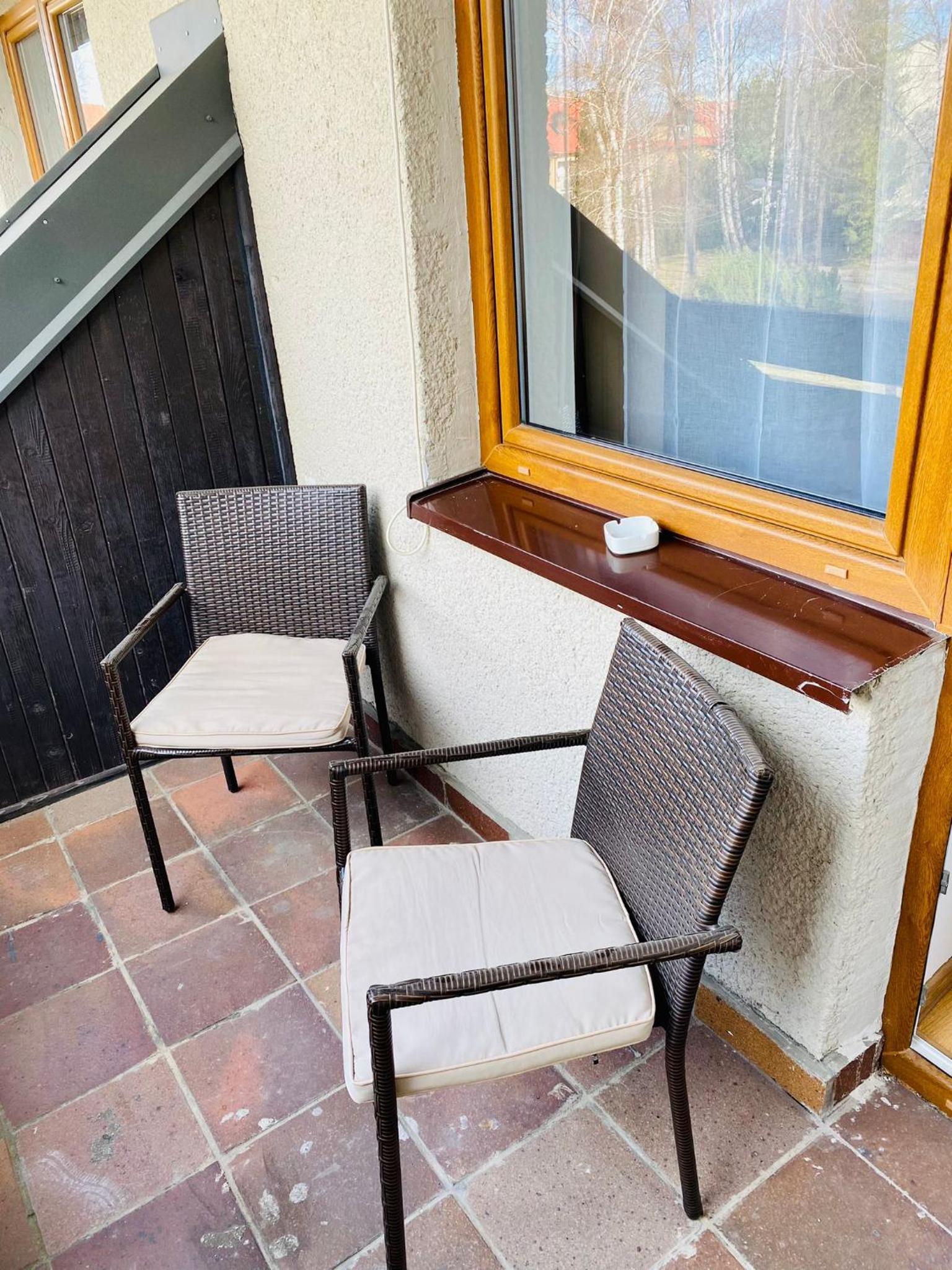 Large Double Room - Photo 14