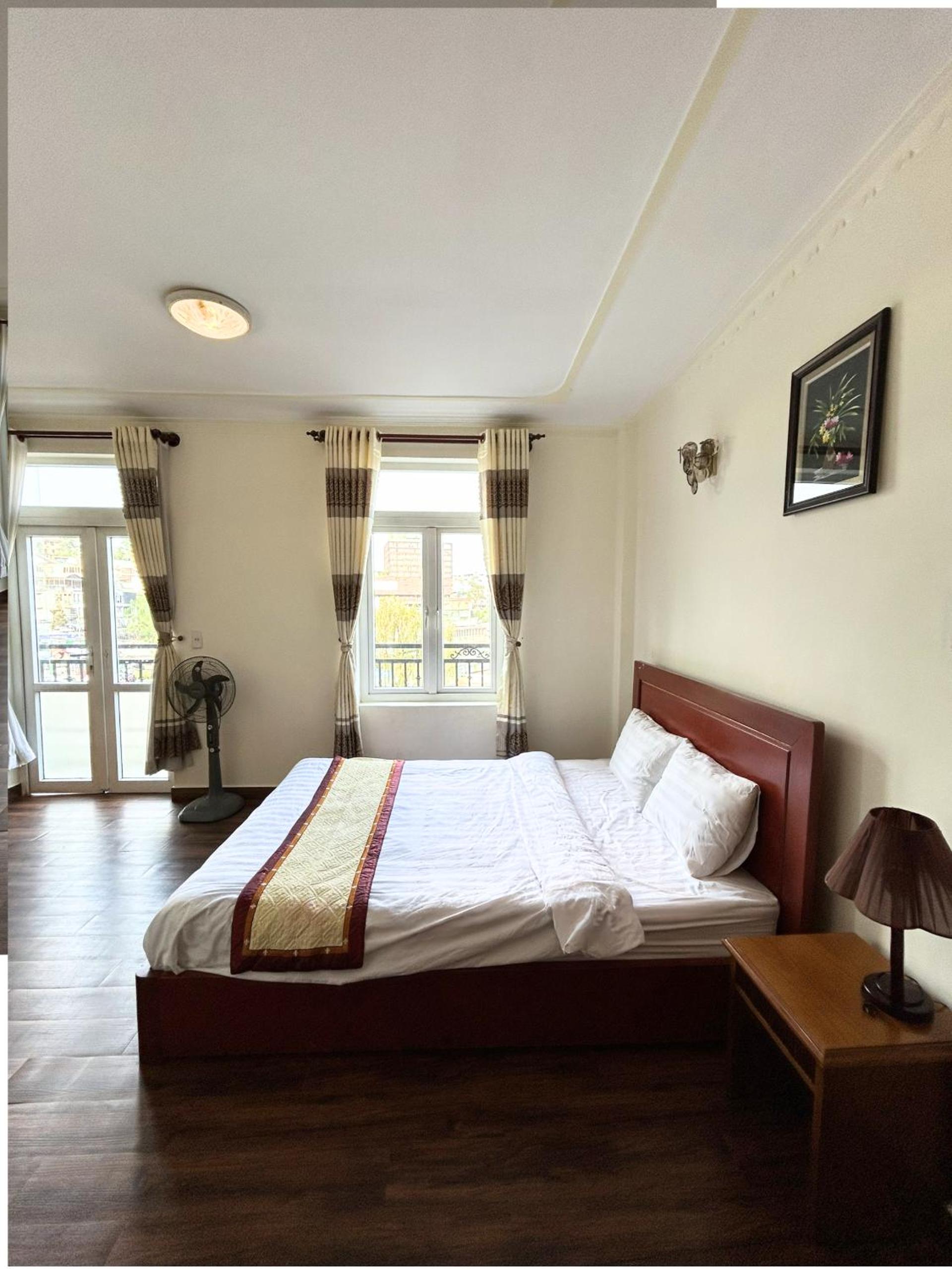 Deluxe Double Room with Balcony