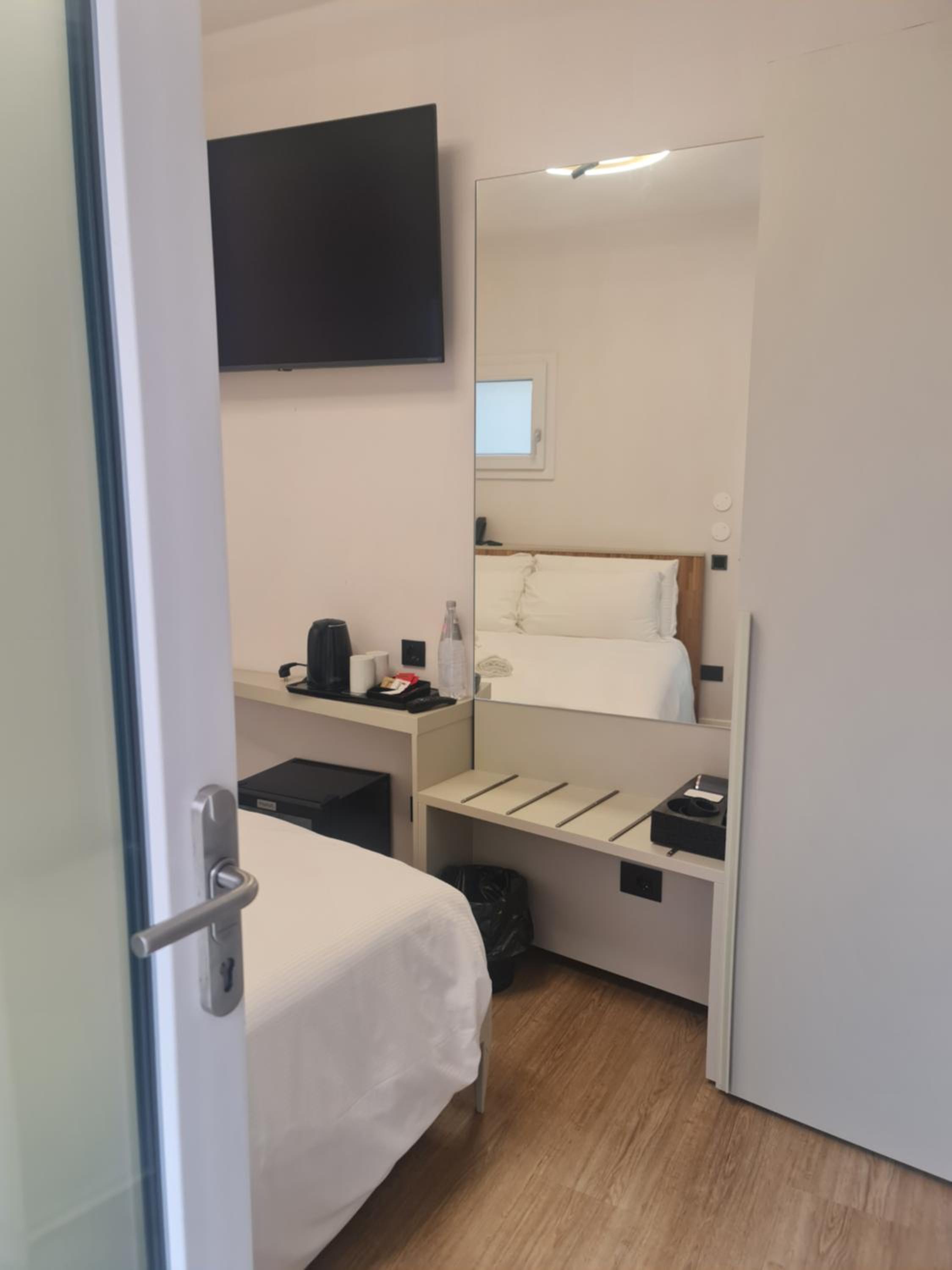 Economy Double Room photo 3