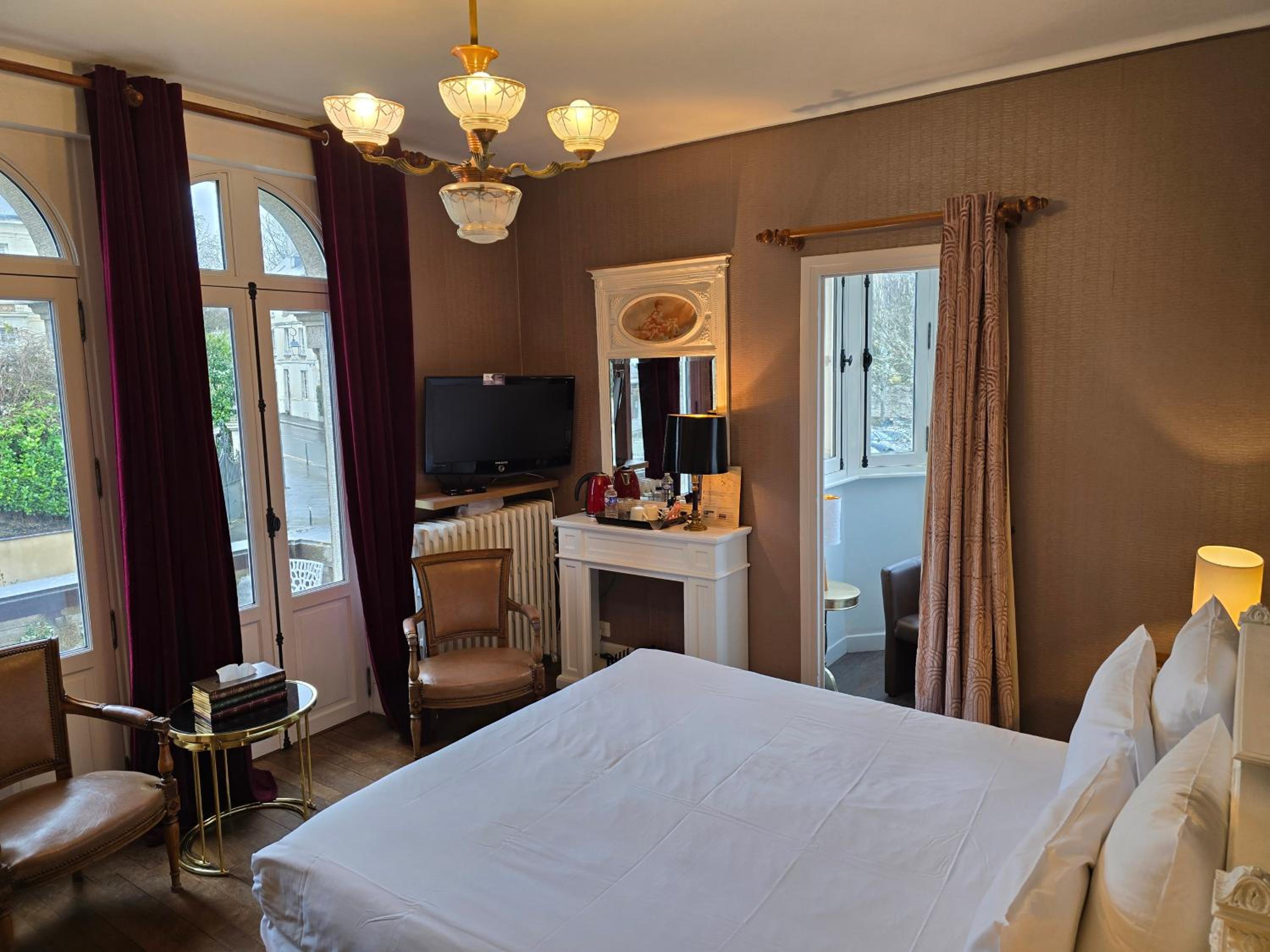 Superior Double Room with Balcony photo 1