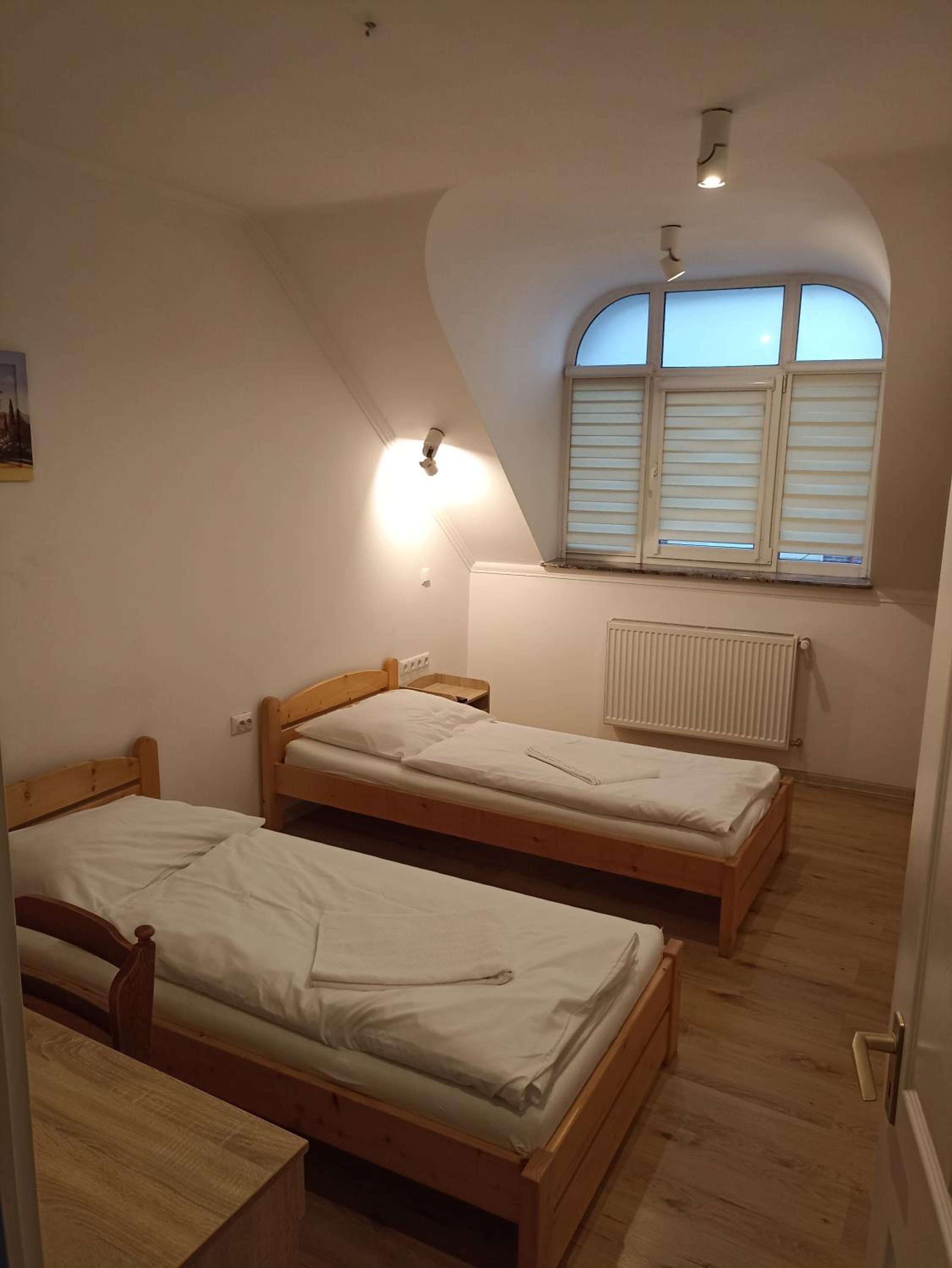 One-Bedroom Apartment - Non-Smoking