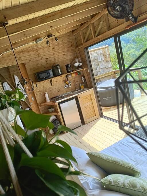 One-Bedroom House photo 3