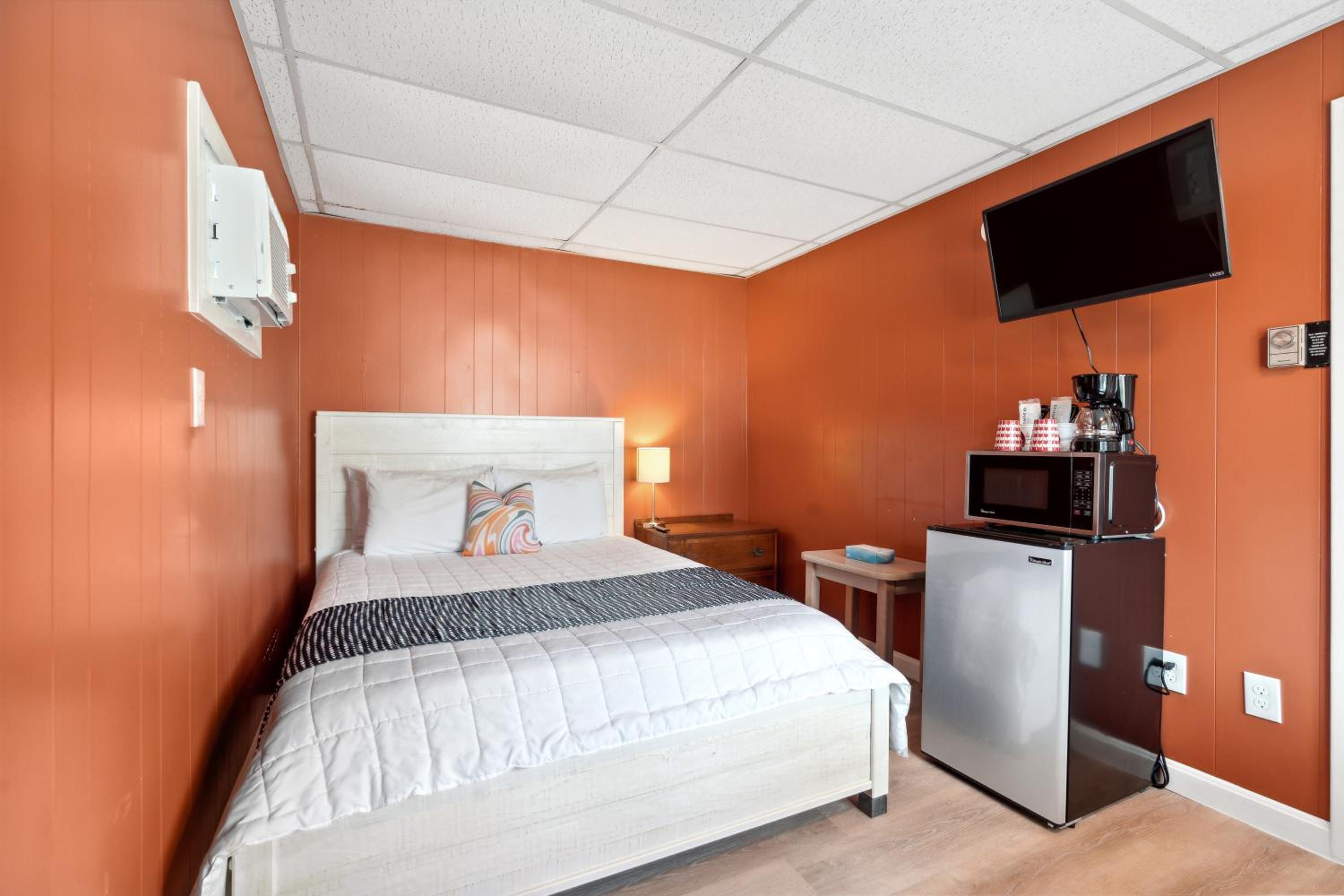 Economy Double Room - Photo 5