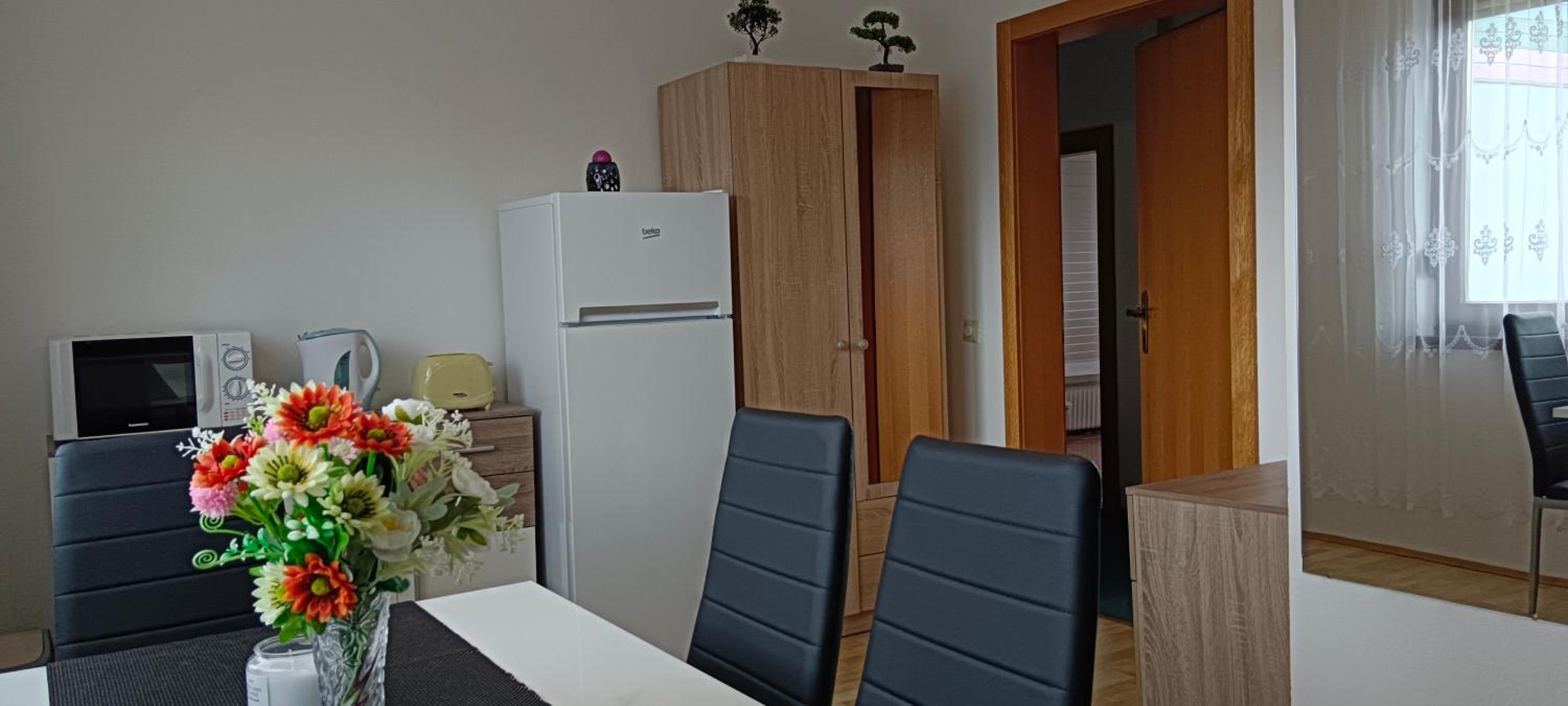 Double Room with Private External Bathroom photo 2