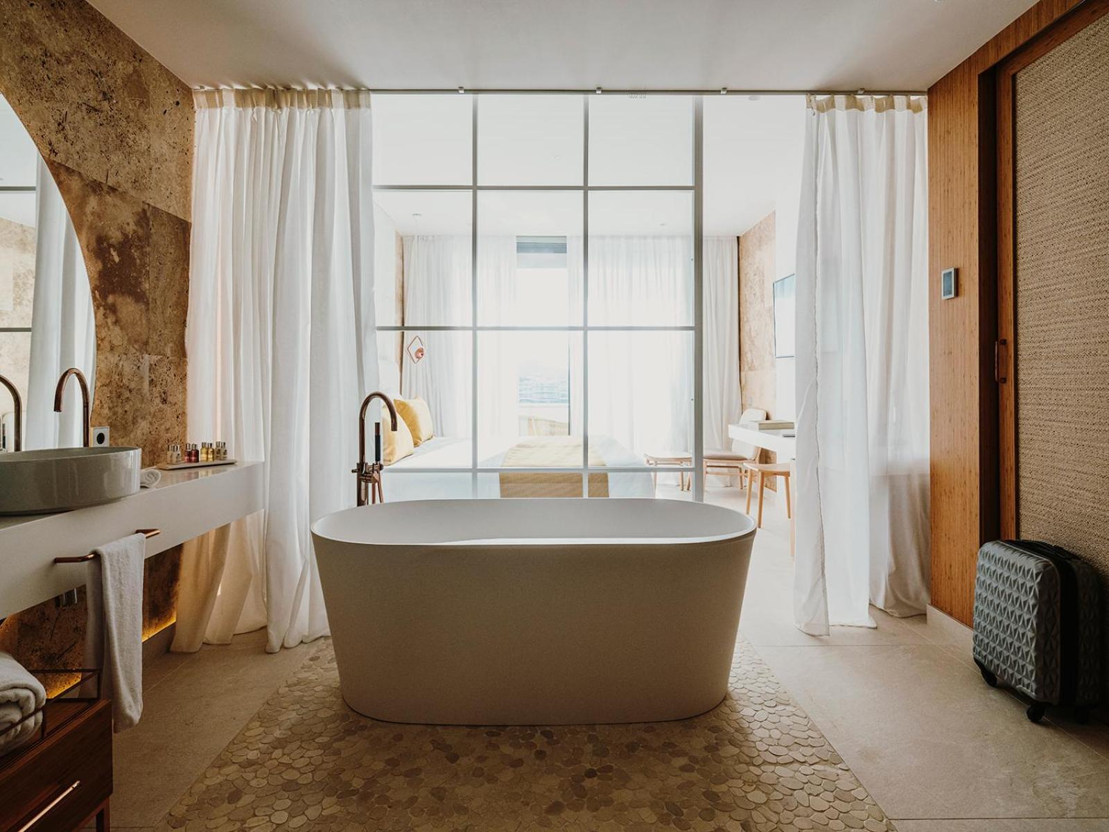 Premier Double Room & SPA access - Photo 3