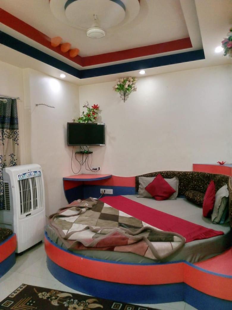 Deluxe Double Room (2 Adults + 1 Child) photo 3