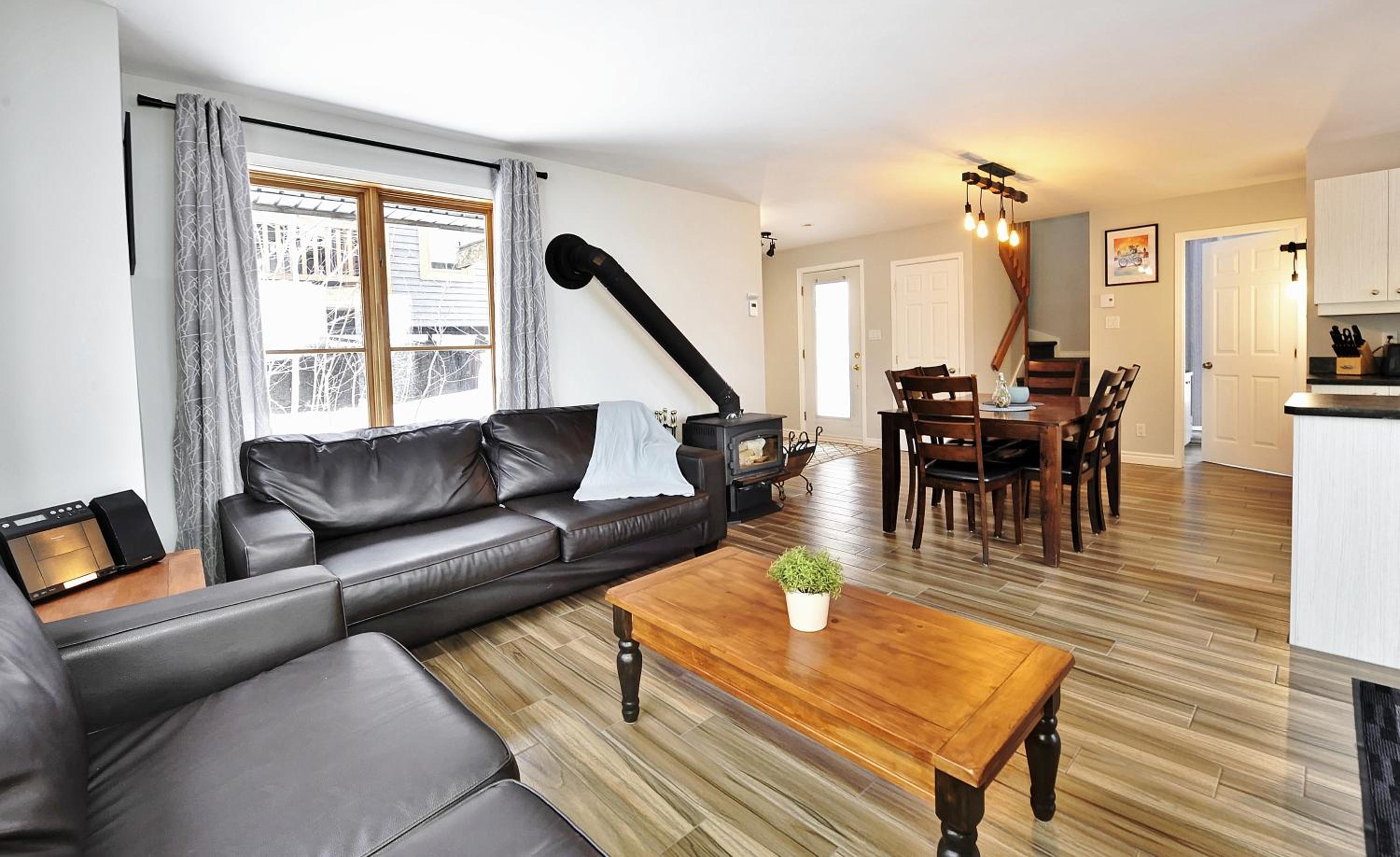 Three-Bedroom Chalet photo 1