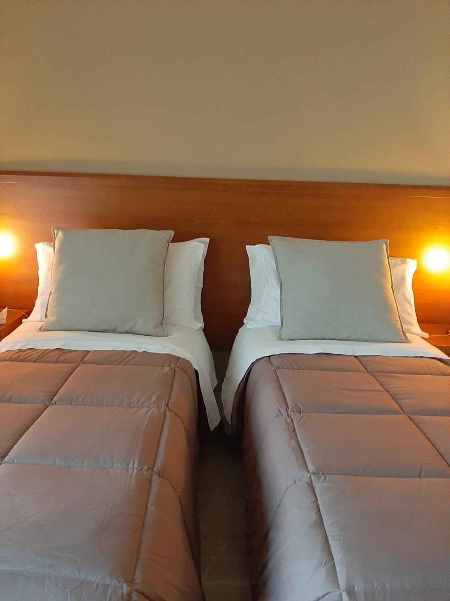 Double or Twin Room photo 2