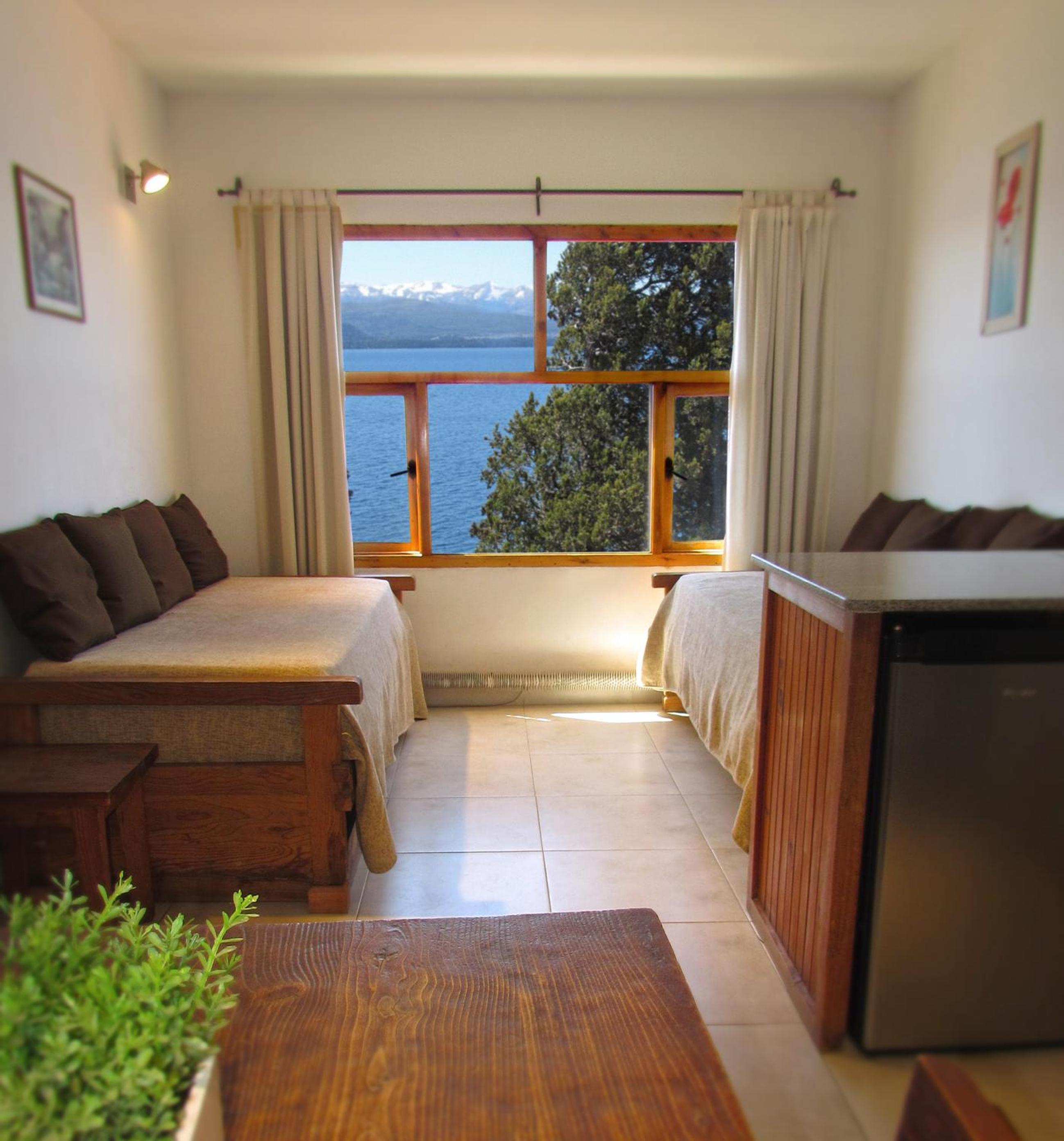 Apartment (2 Adults + 3 Children)
