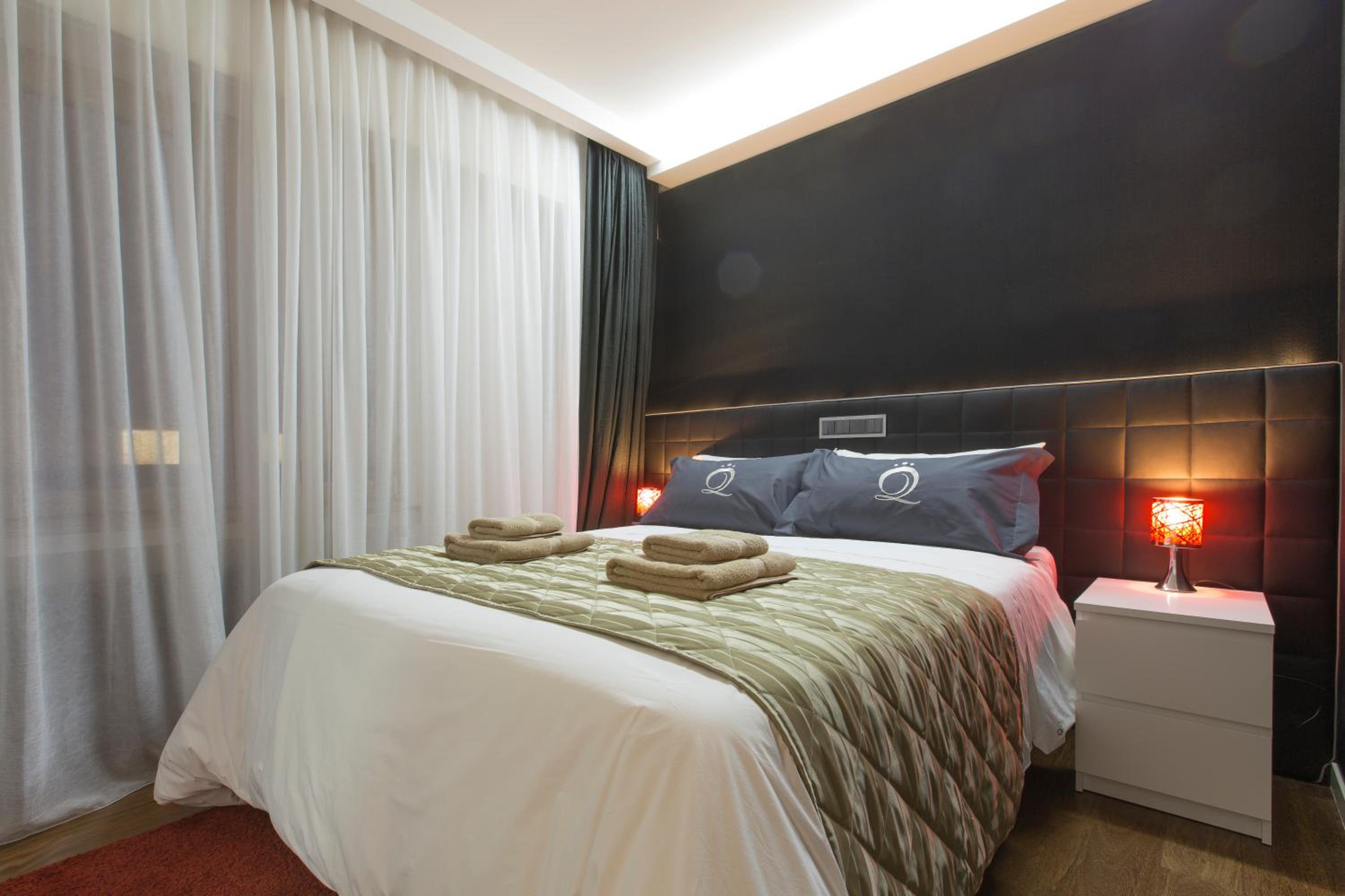Two-Bedroom Apartment (6 Adults)