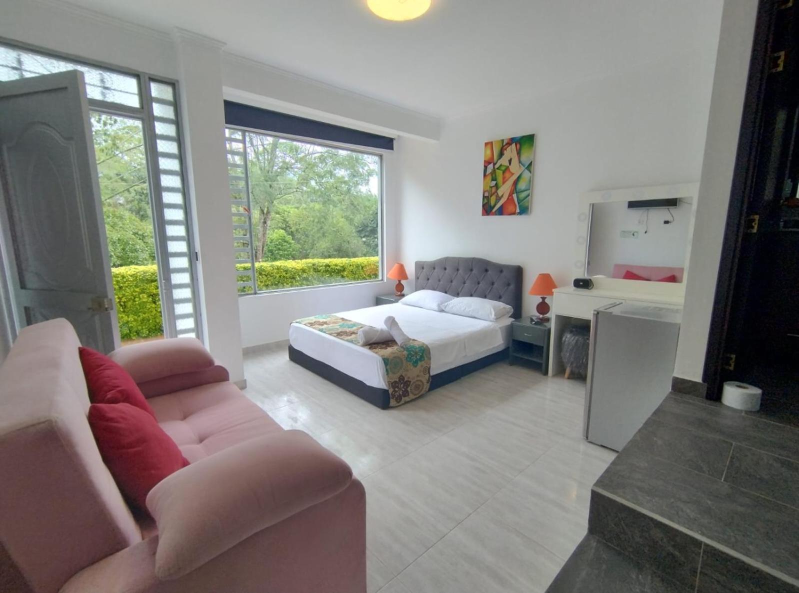 Double Room with Spa Bath photo 2