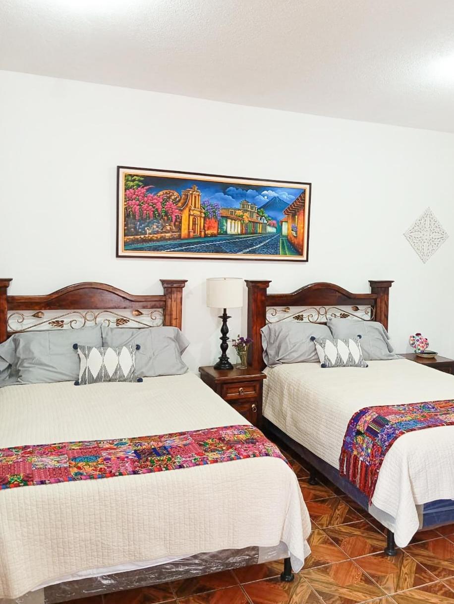 Double Room with Private Bathroom photo 1