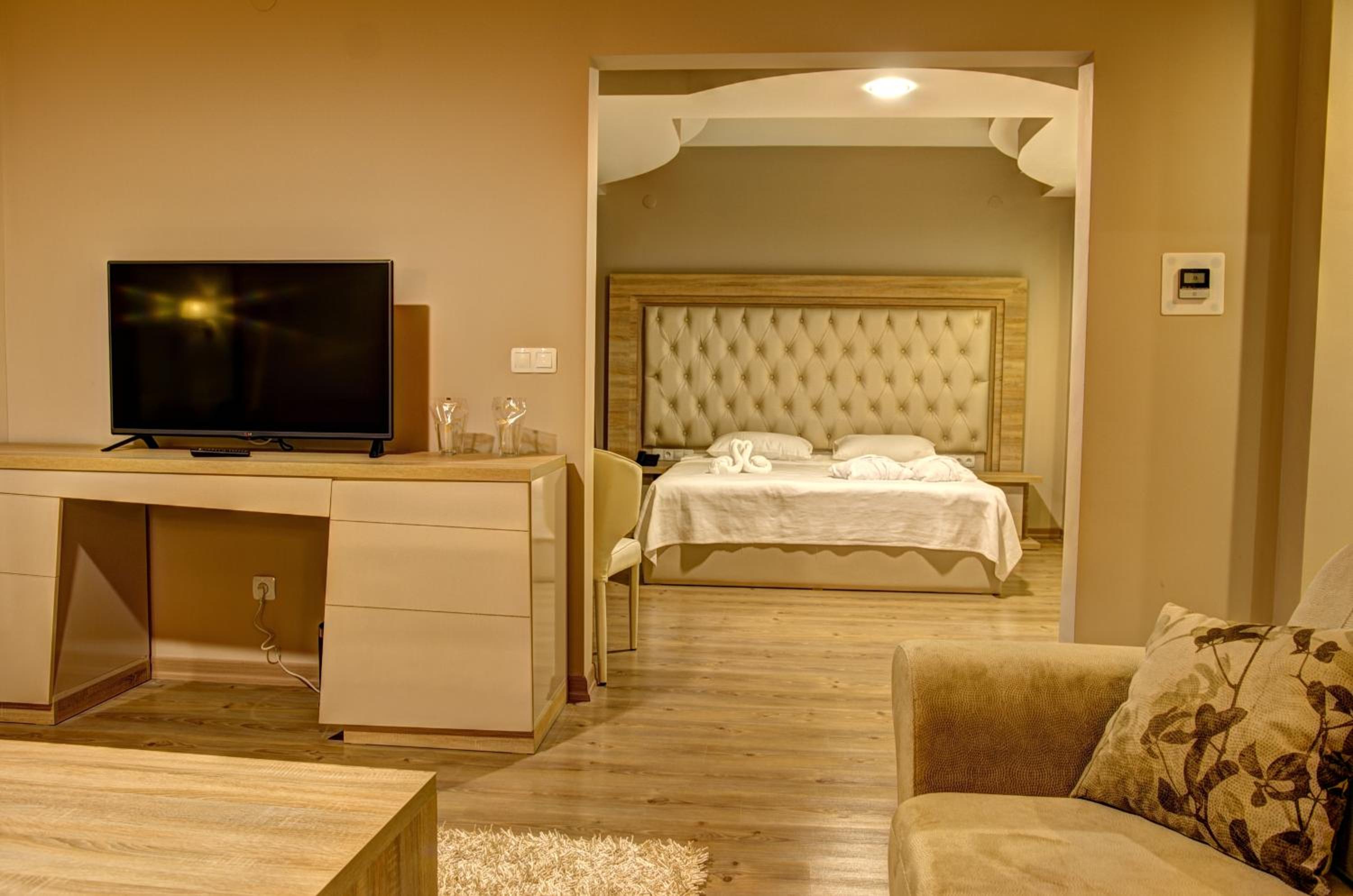 One-Bedroom Suite