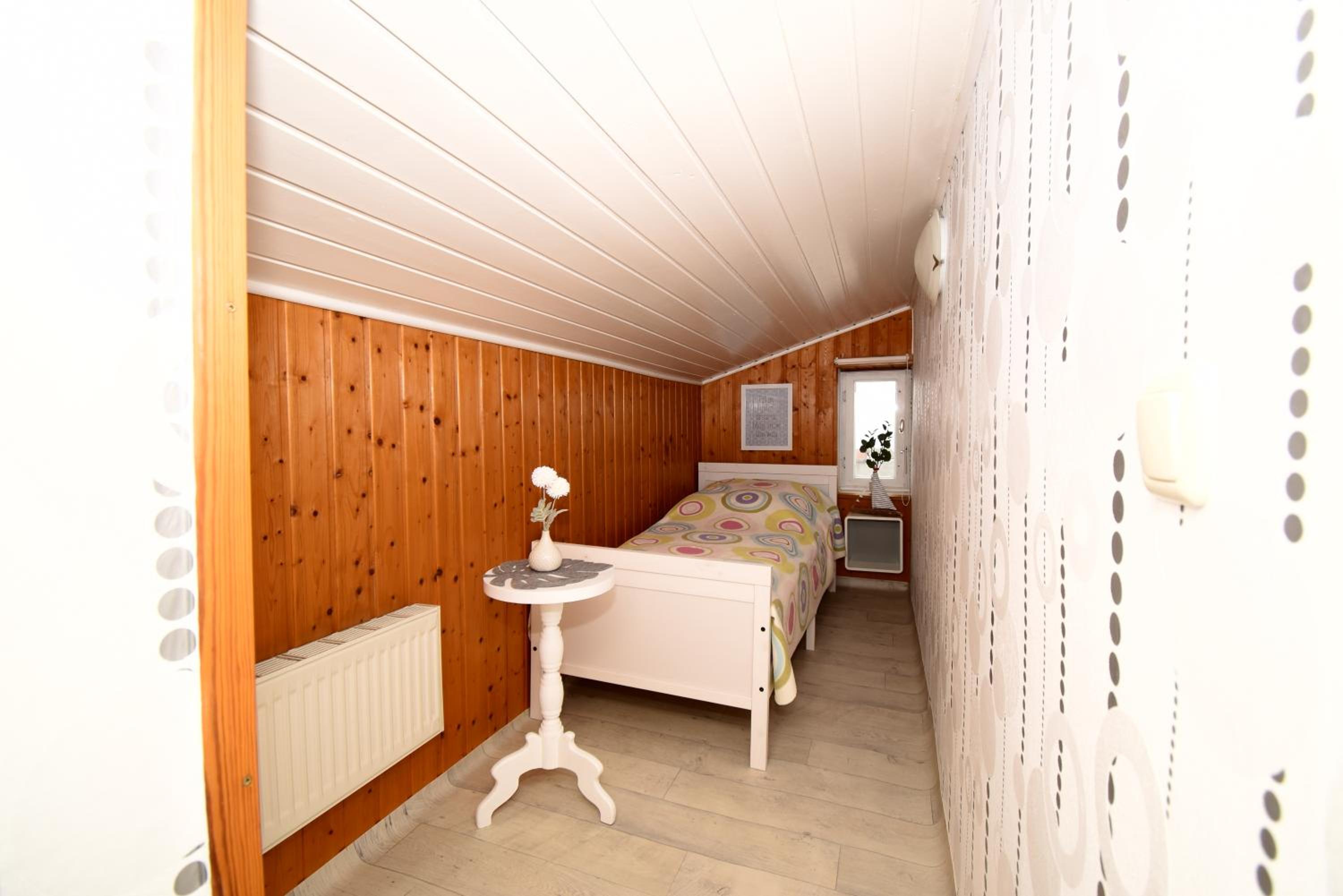 One-Bedroom Apartment with Ocean View photo 1