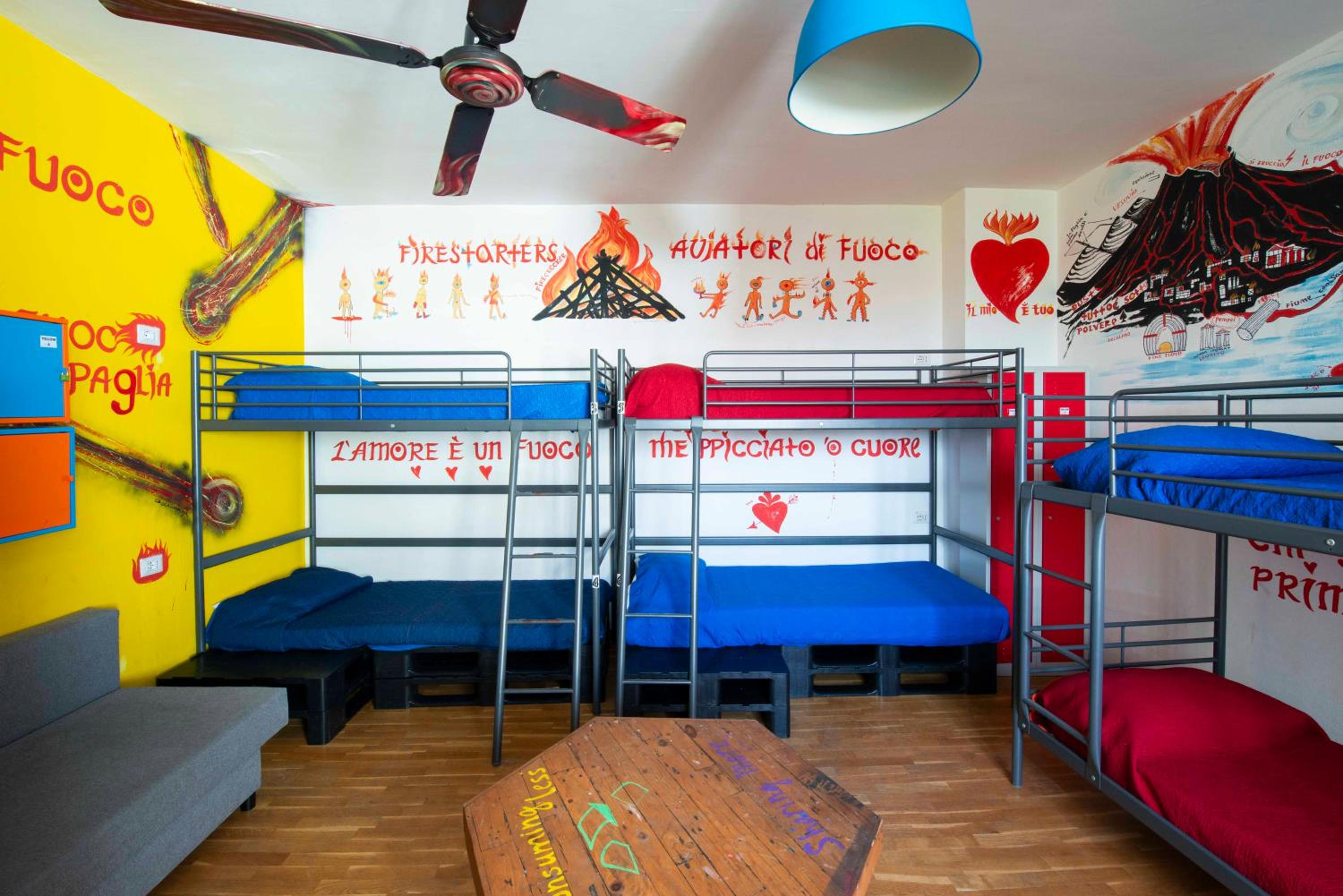 Bed in 8-Bed Mixed Dormitory Room photo 3