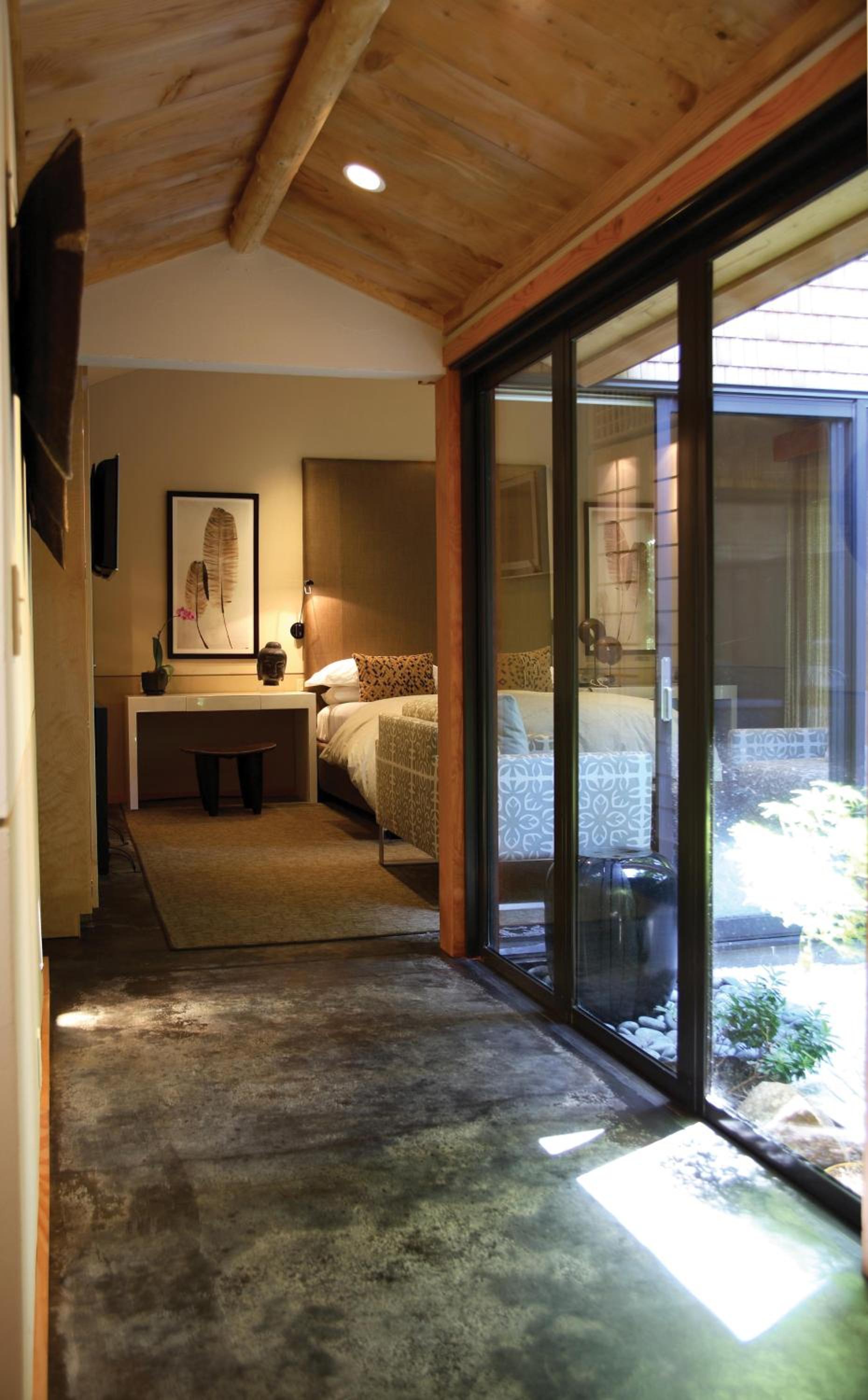 Ryokan Zen Suite Creekside - Photo 10
