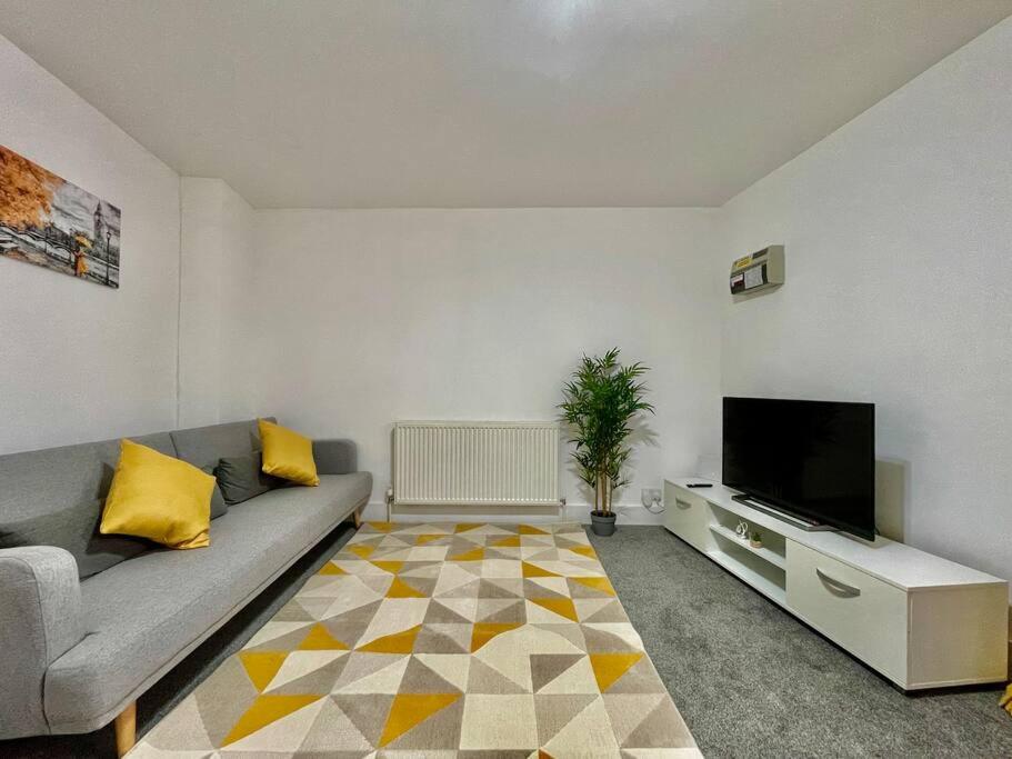 Two-Bedroom House photo 1