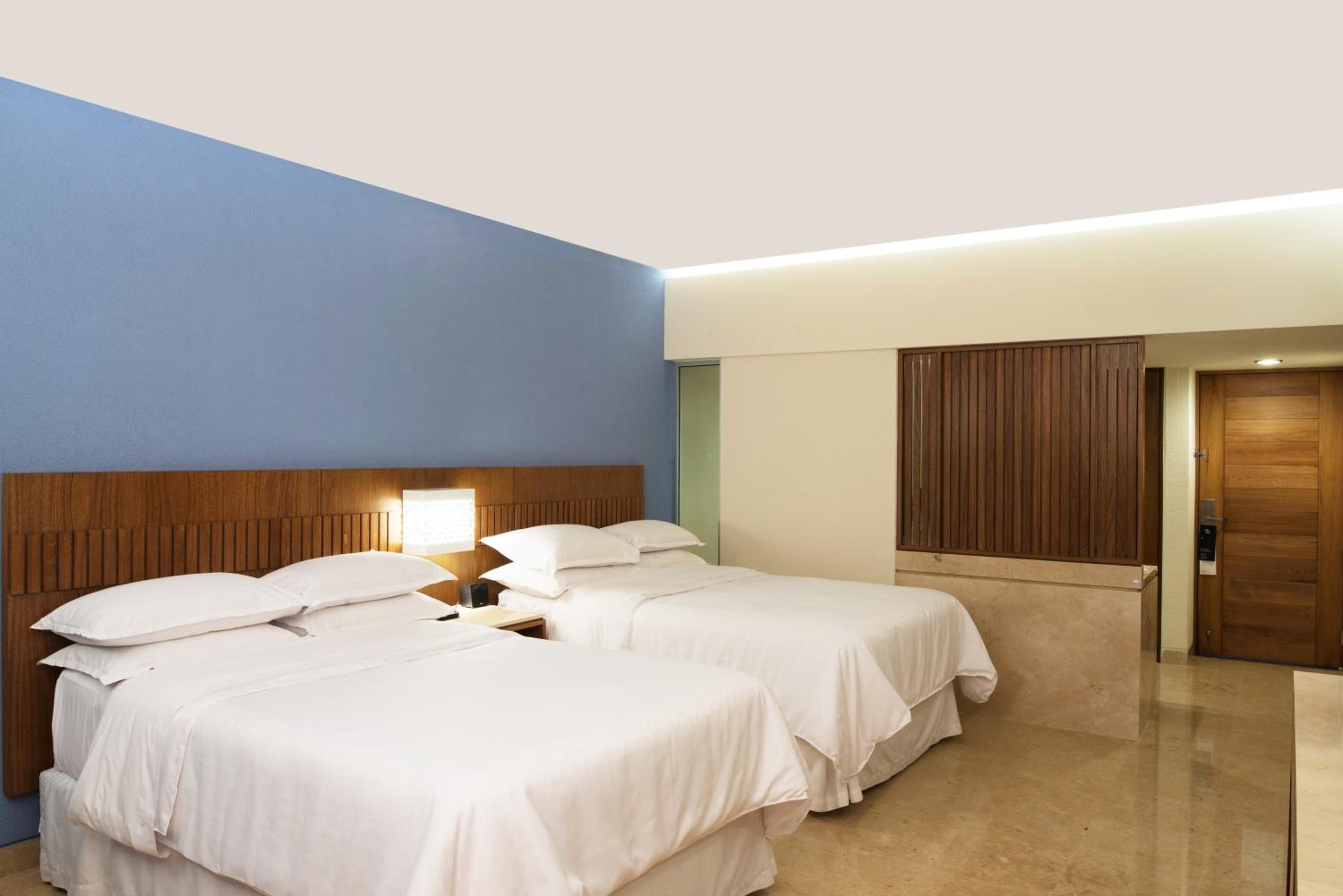 Guest room, 2 Double, Deluxe view, Garden view, Ground floor