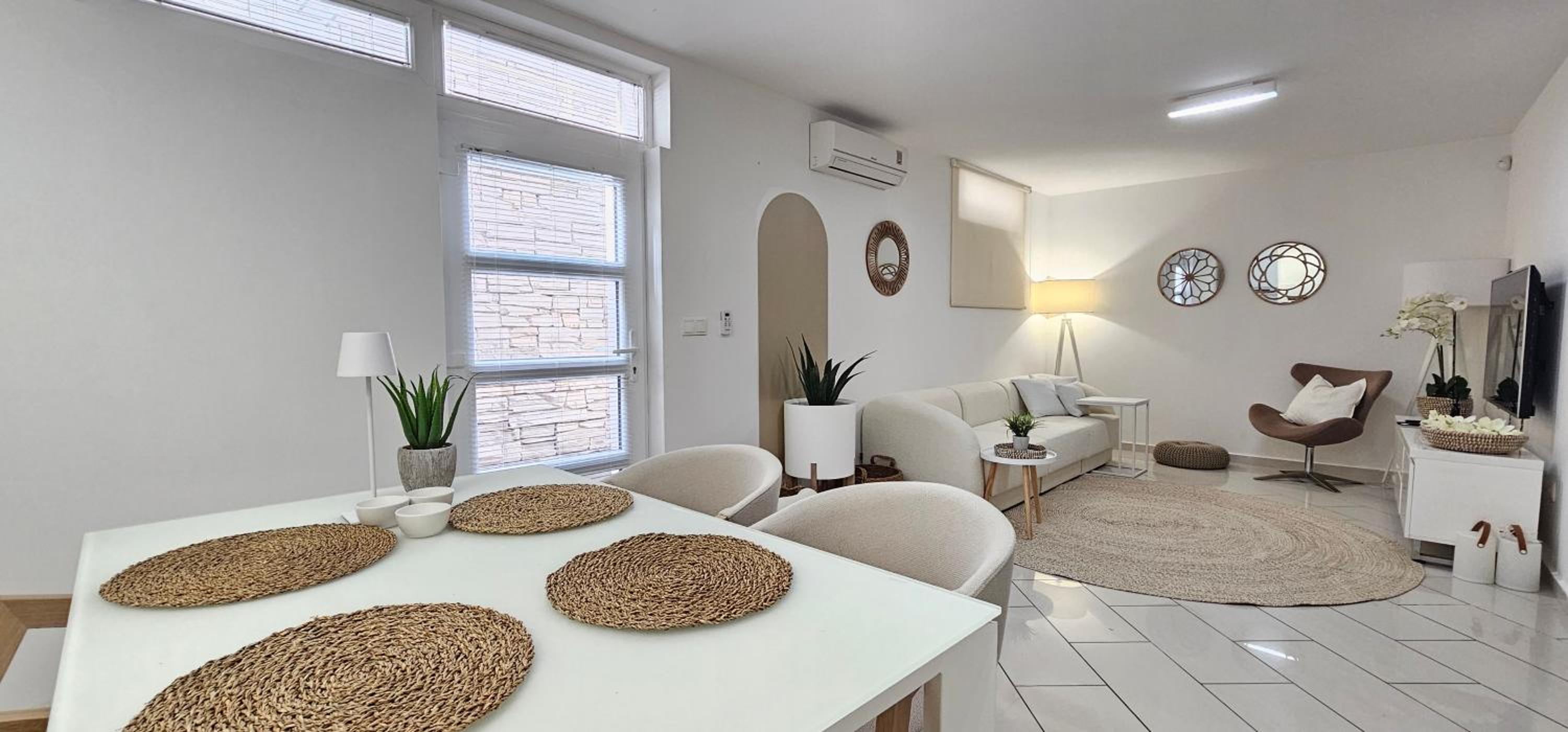 One-Bedroom Suite photo 1