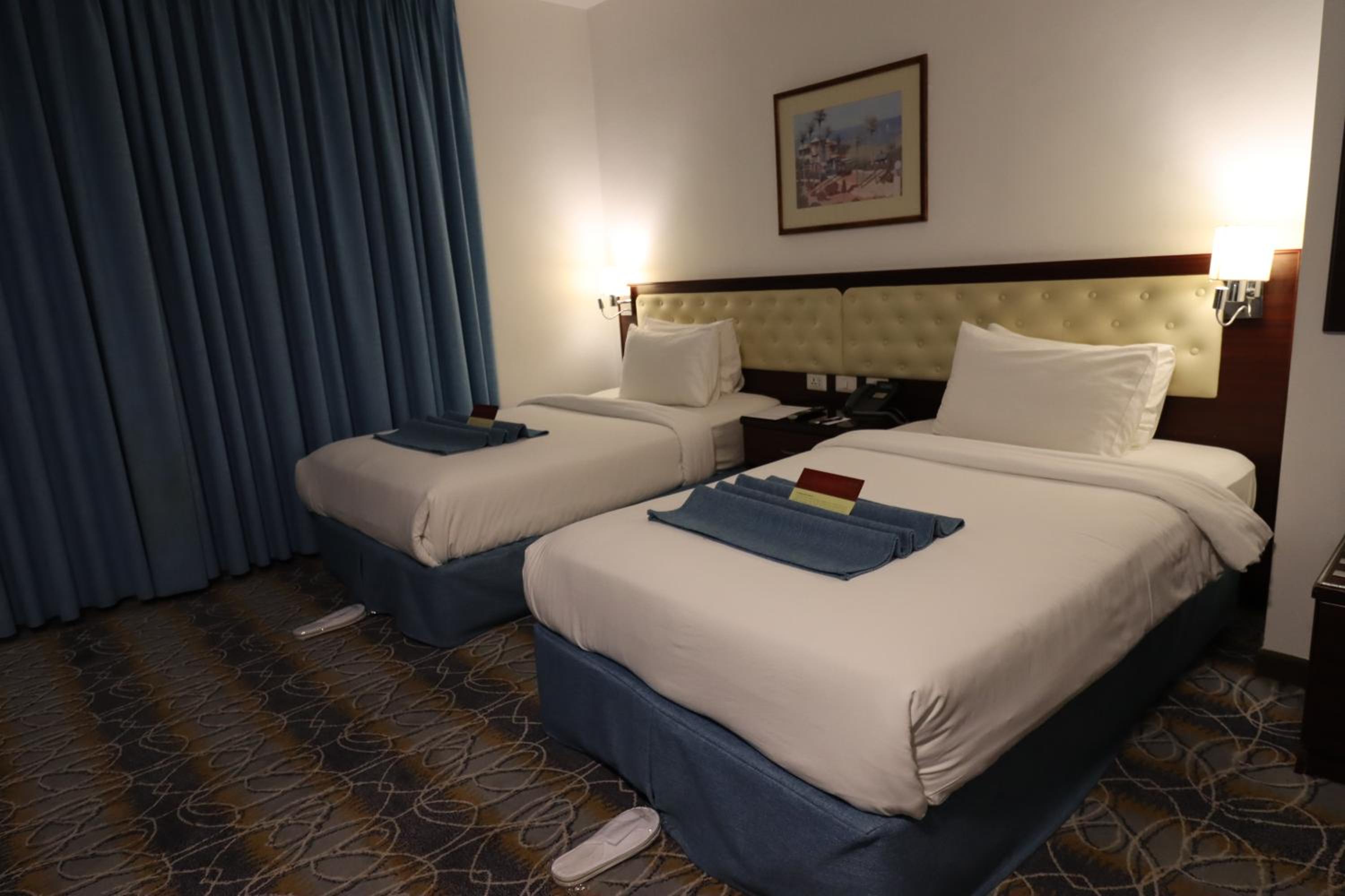 Twin Room - Photo 4