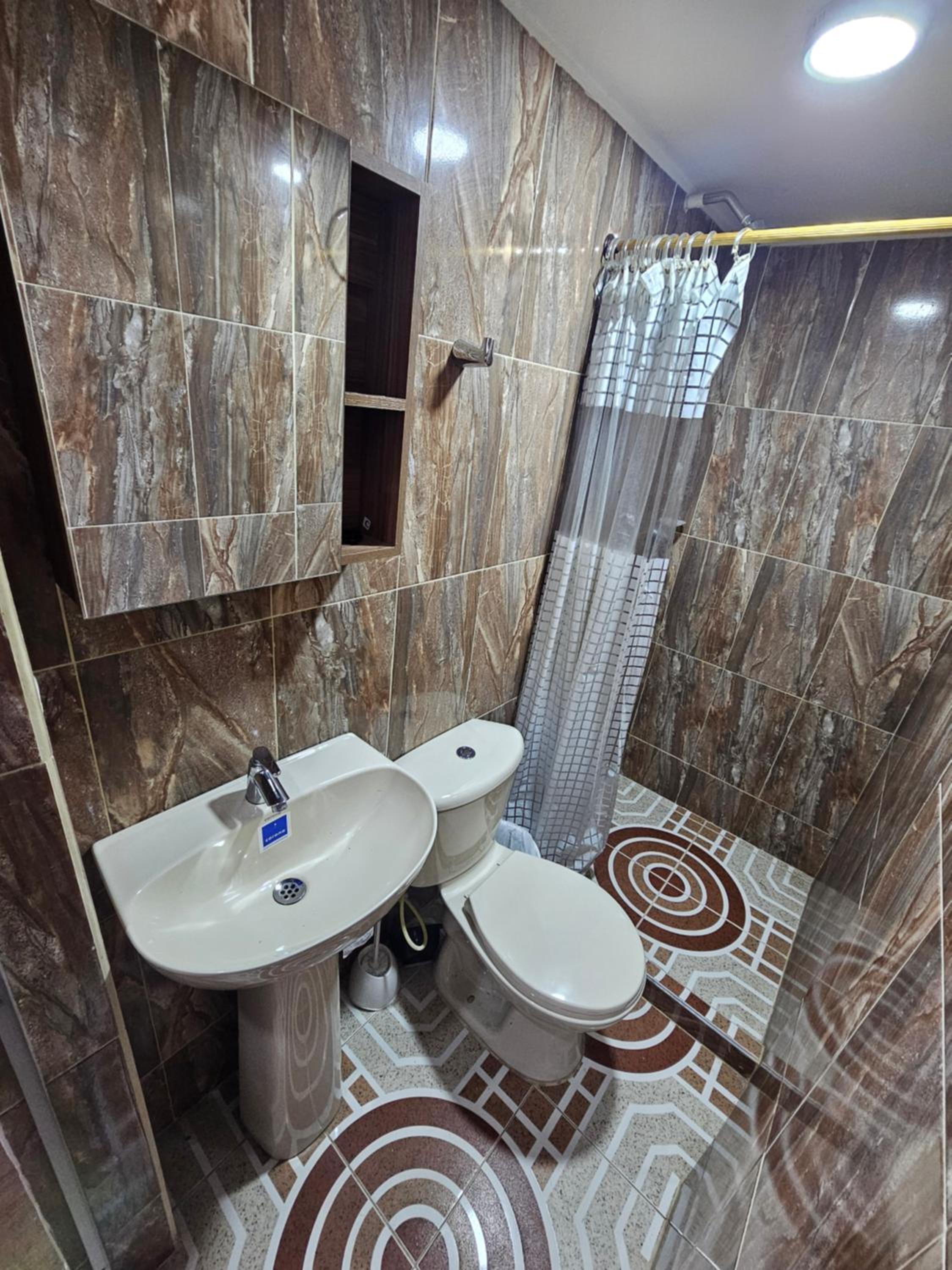 Family Room with Private Bathroom photo 1