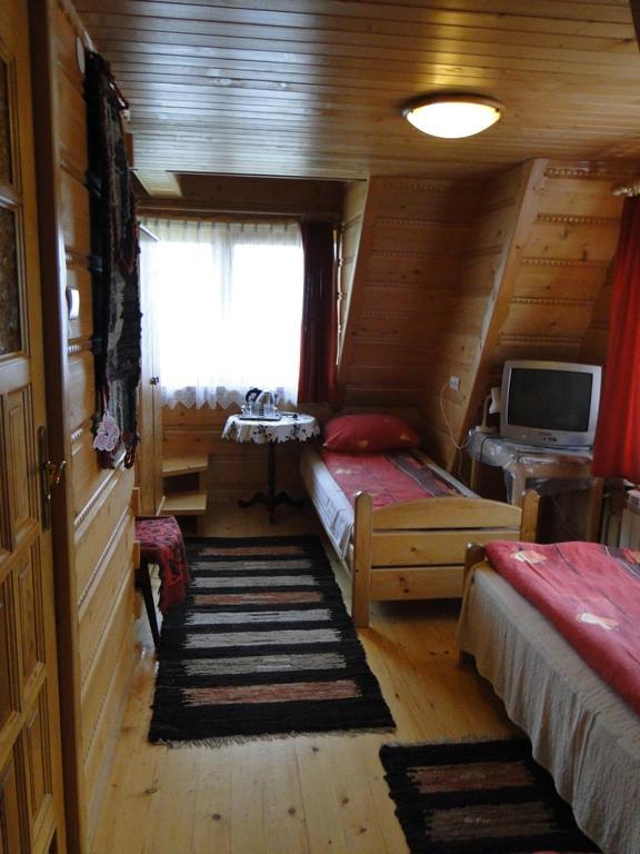 Duplex Quadruple Room - Photo 1