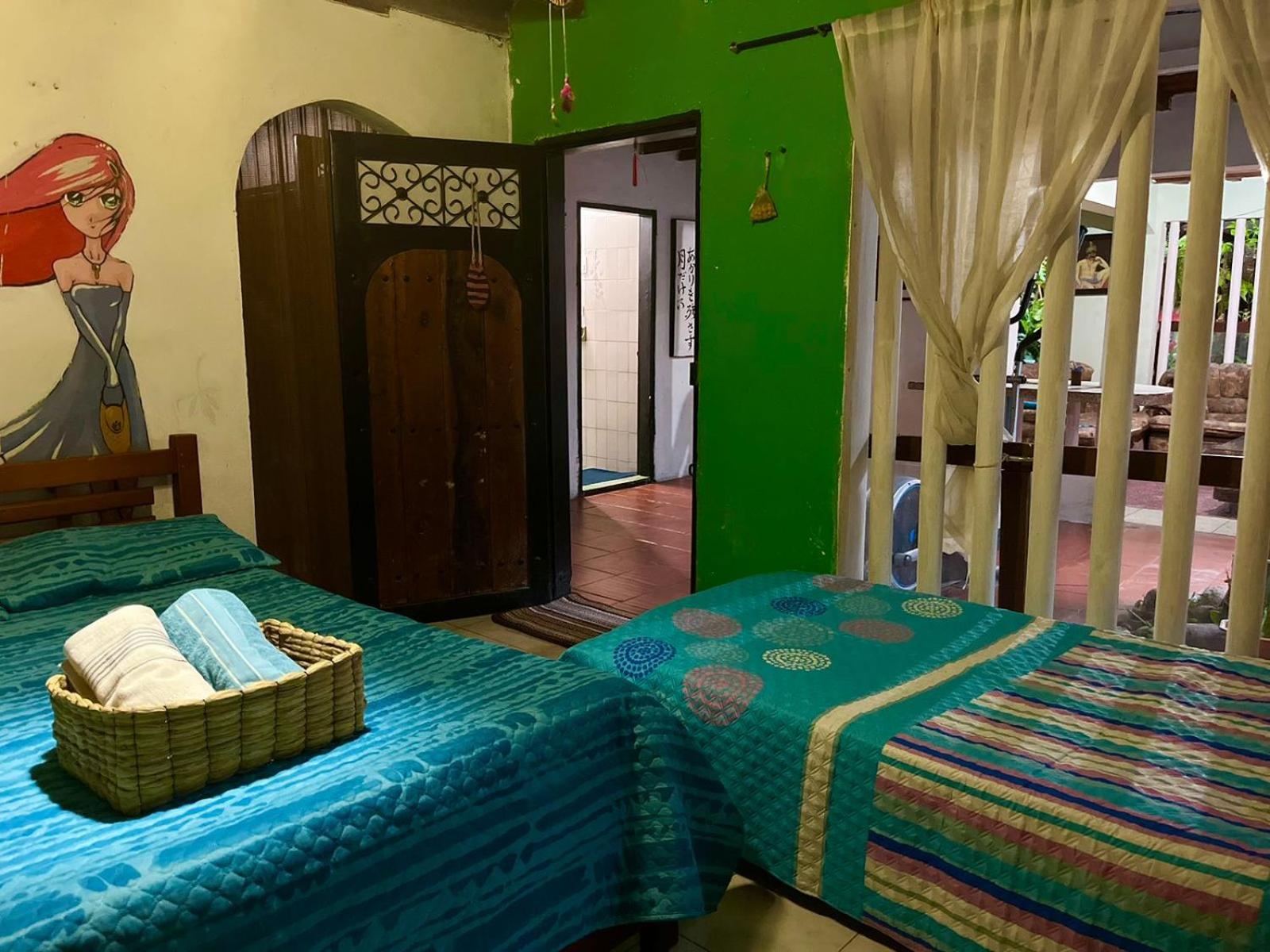 Twin Room with Private Bathroom photo 3