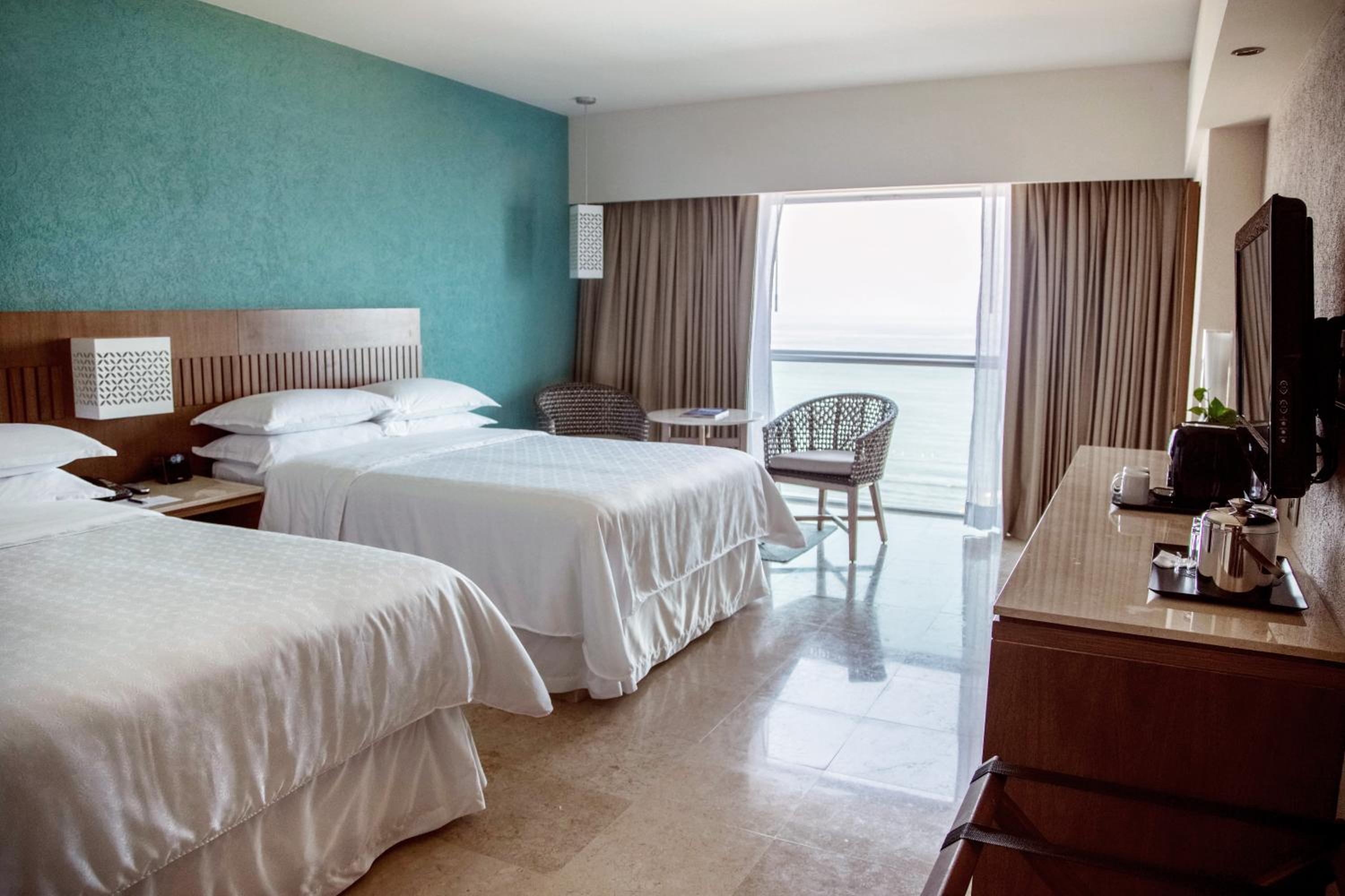 Guest room, 2 Double, Grand Deluxe view, Bay view photo 2