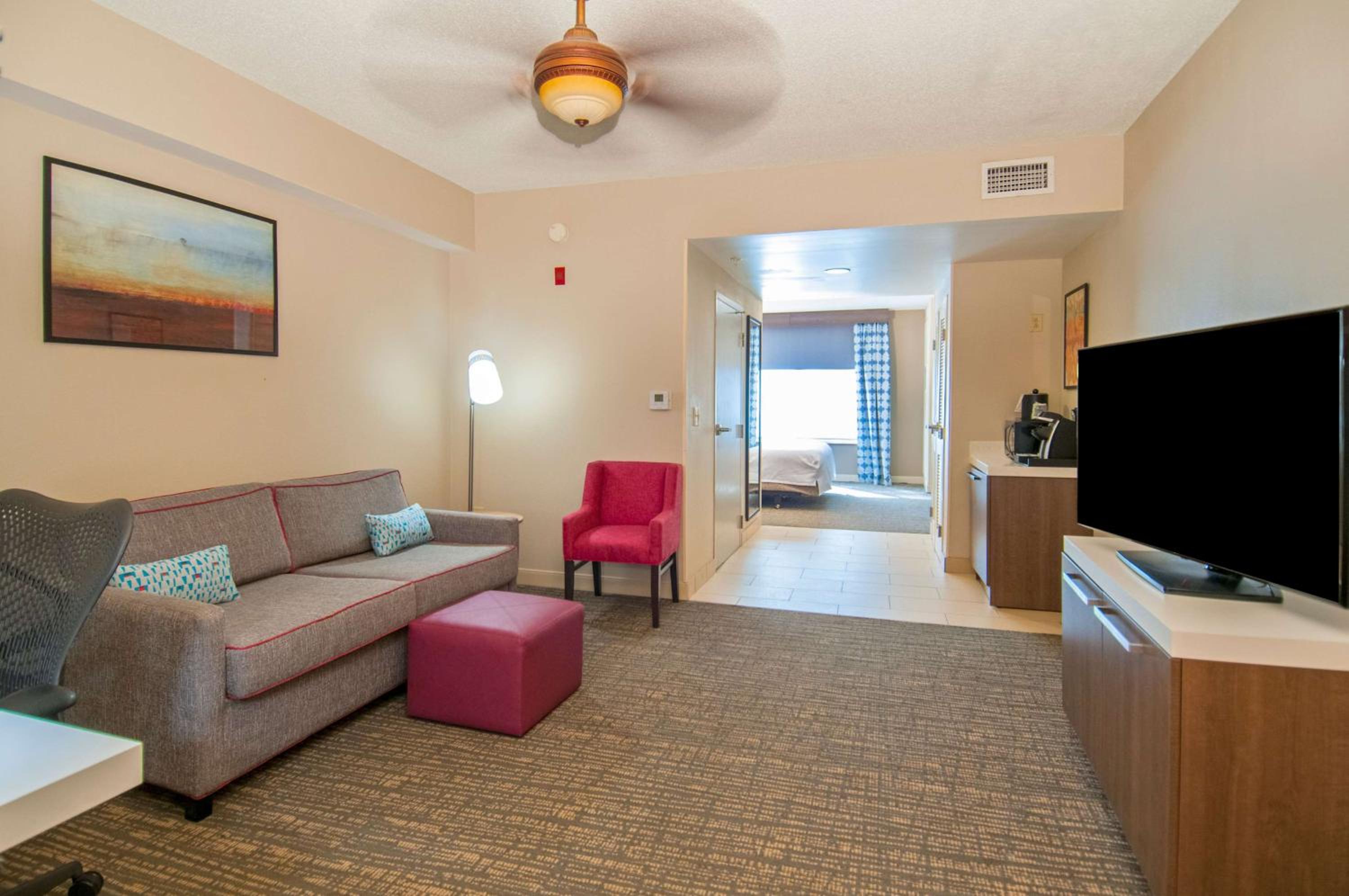 One-Bedroom Mini Suite - Photo 6