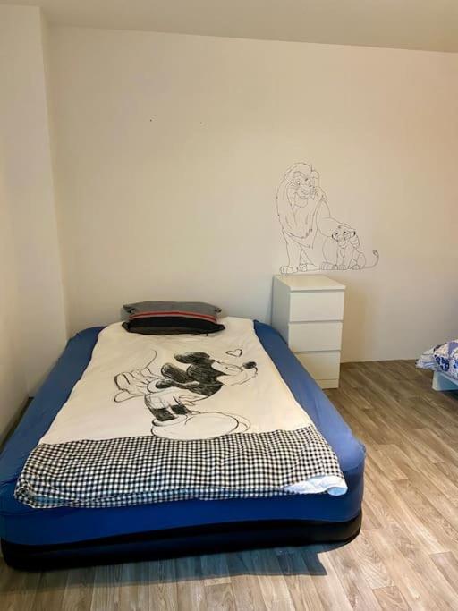 One-Bedroom Apartment photo 2