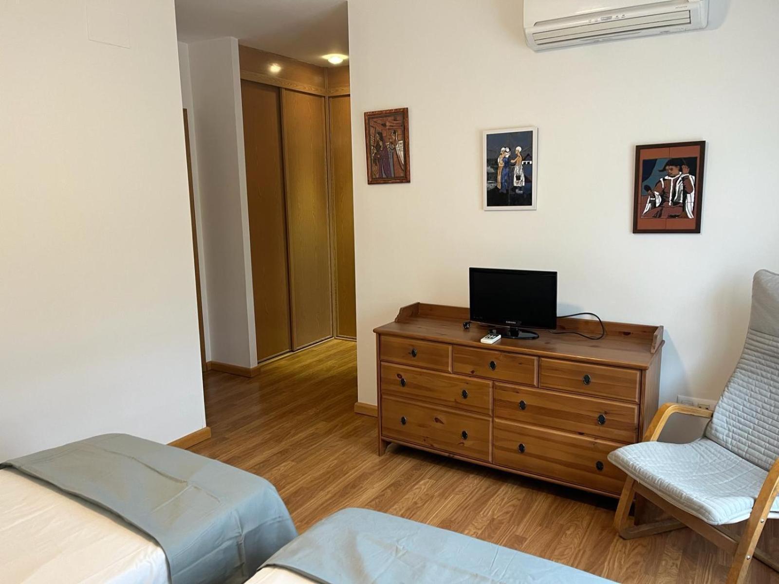 Casa de cuatro habitaciones