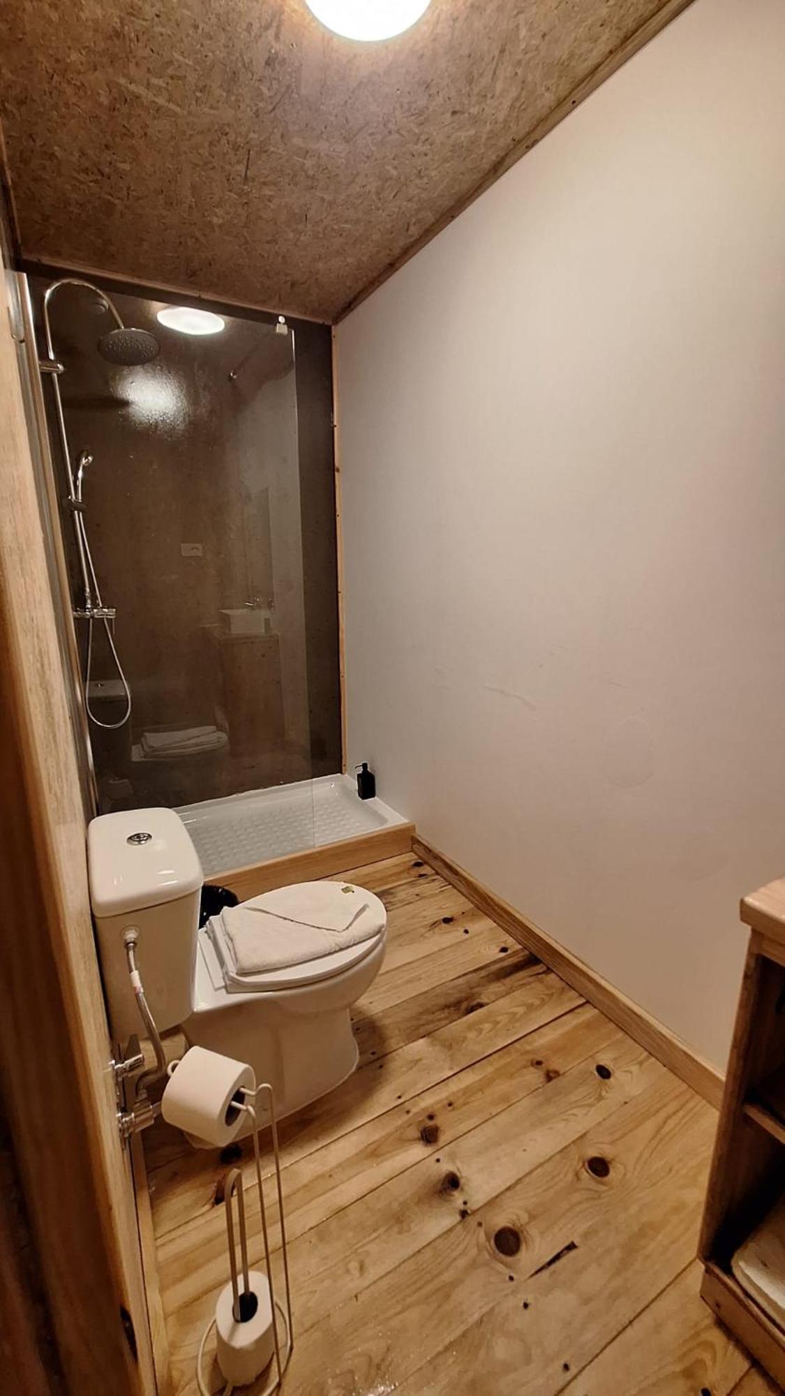 Double Room With Private Bathroom photo 2