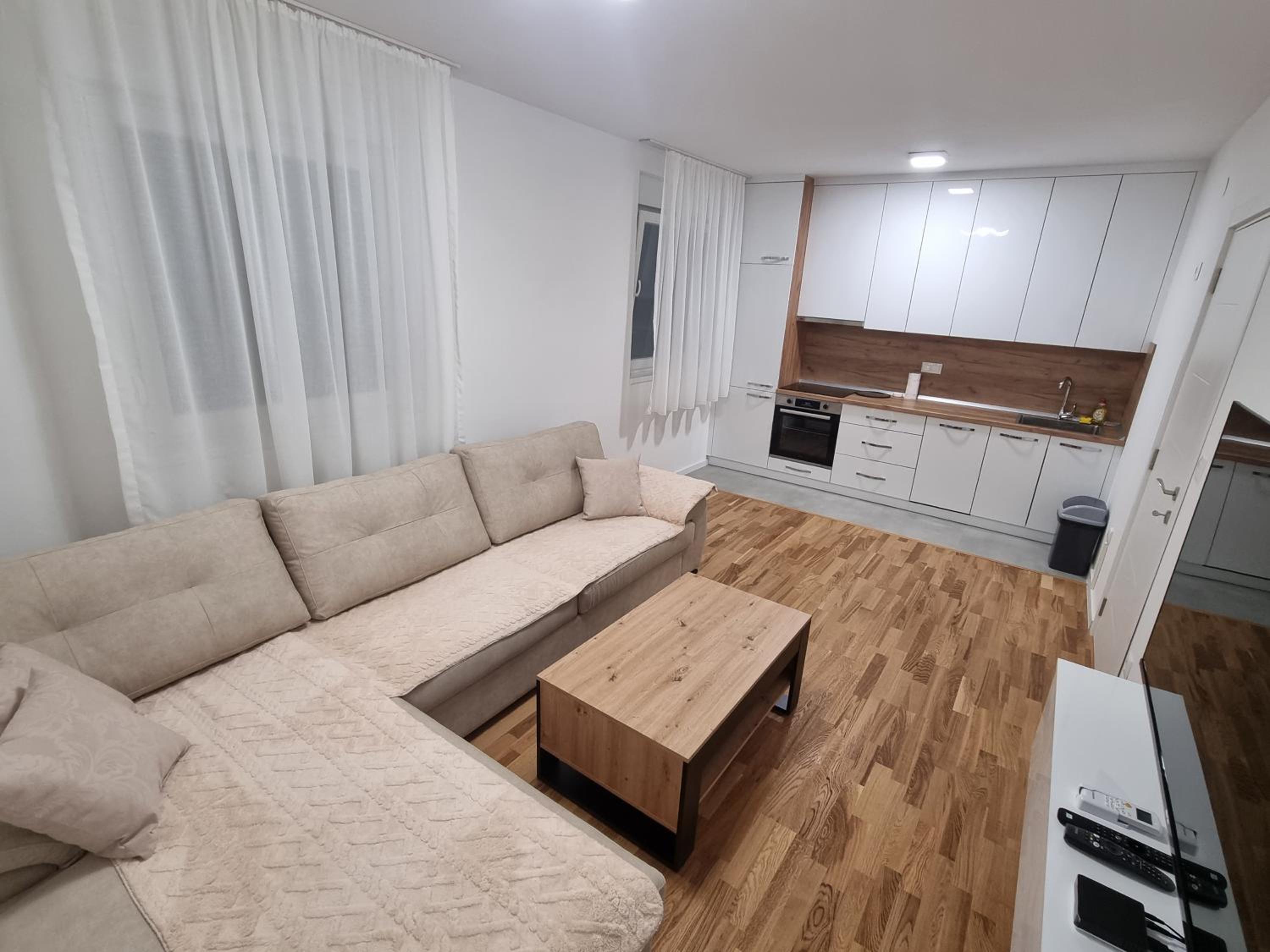 One-Bedroom Apartment photo 3