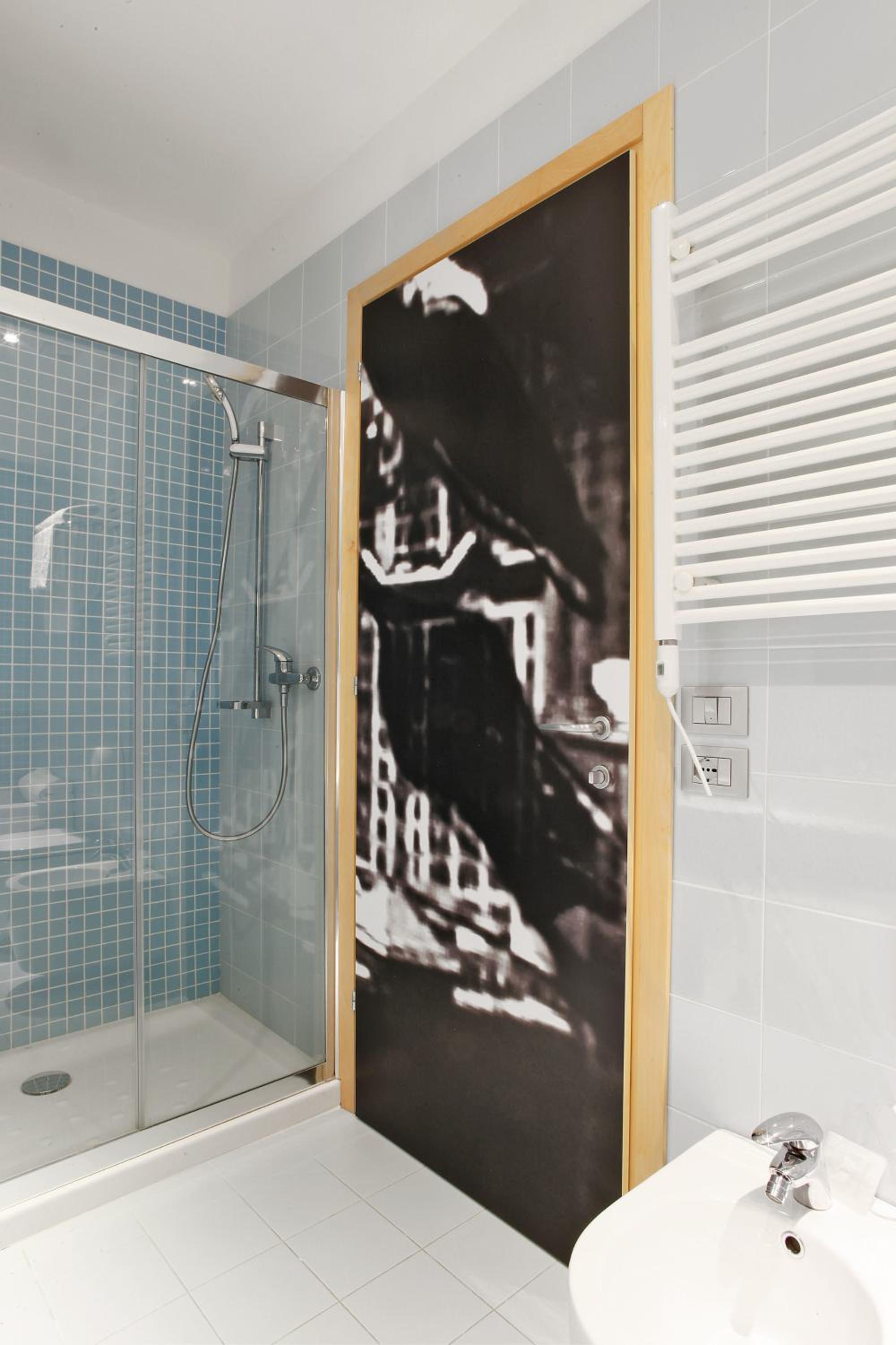 Suite - Photo 6