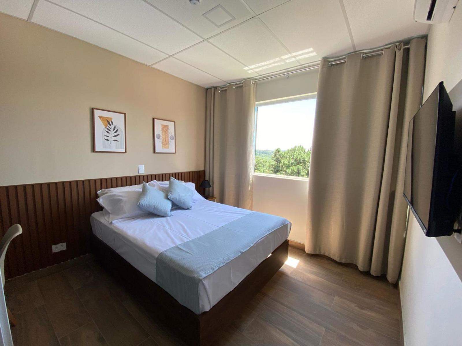 Suite with Garden View photo 3