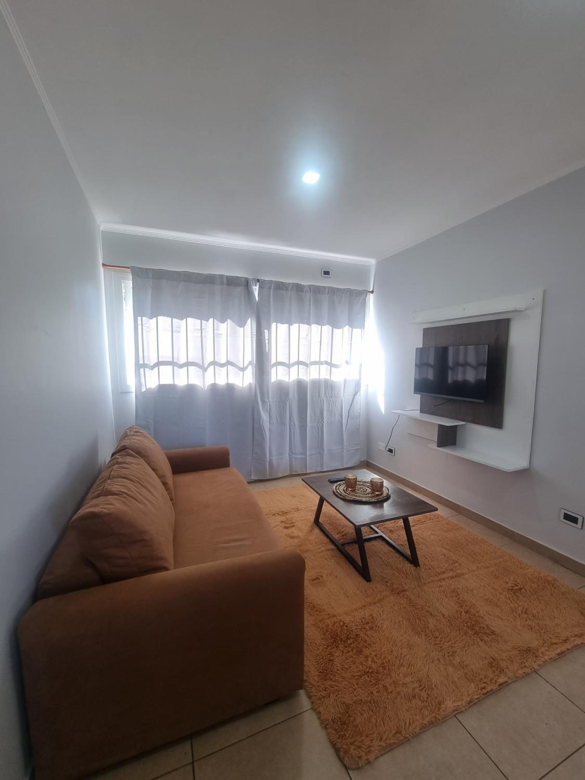 One-Bedroom Apartment photo 2