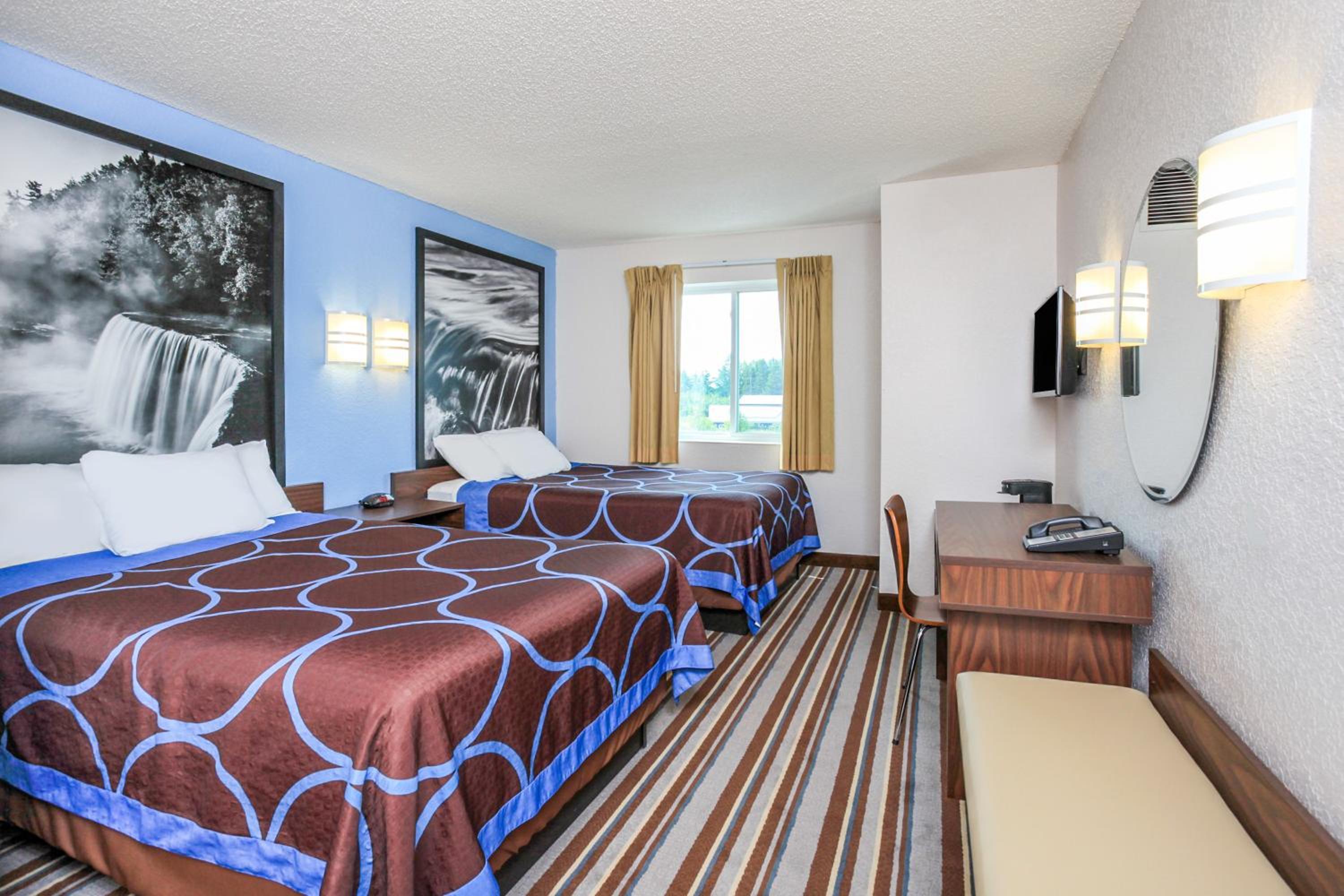 Double Room with Two Double Beds - Non-Smoking - Photo 1