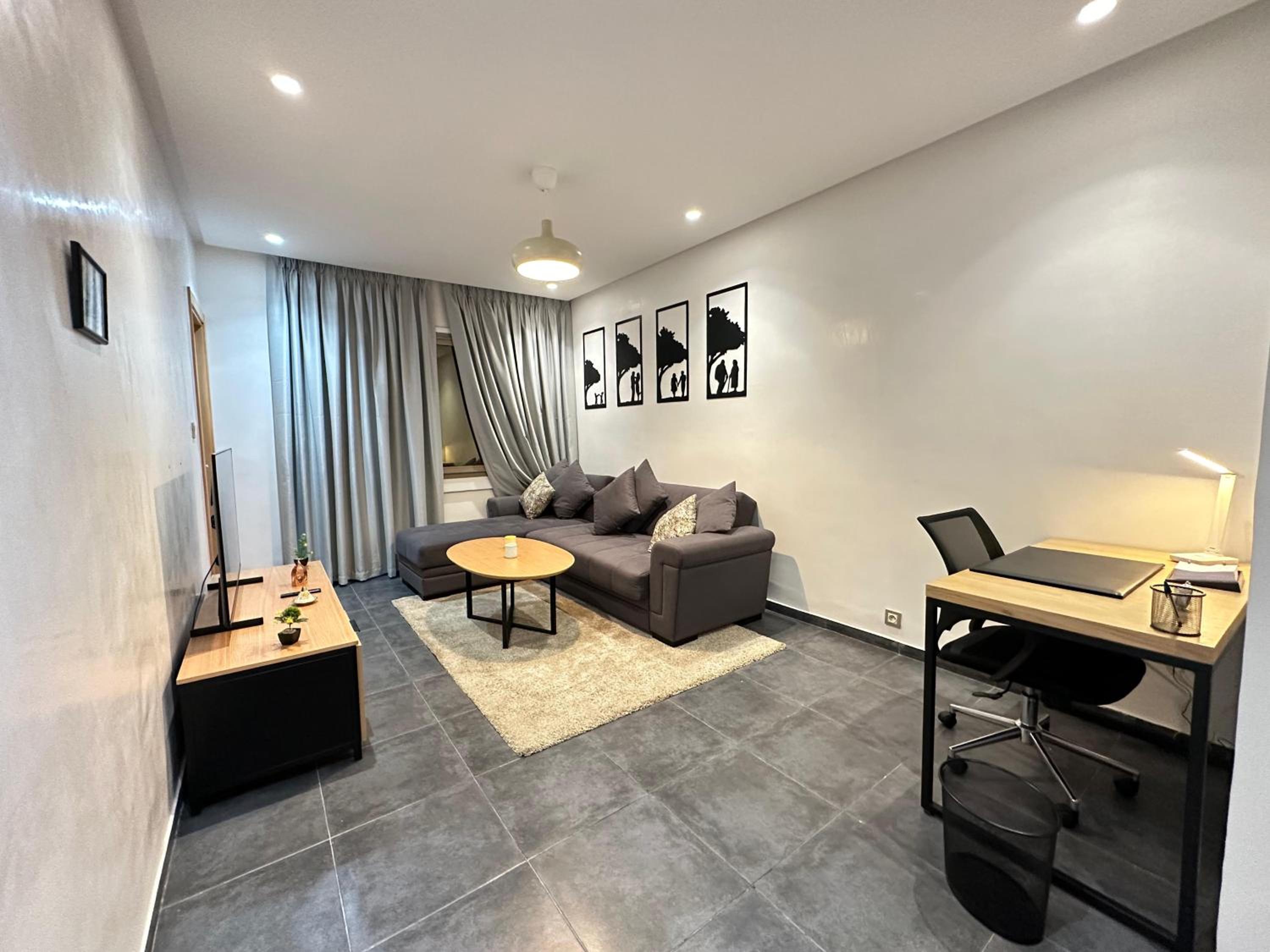 One-Bedroom Apartment