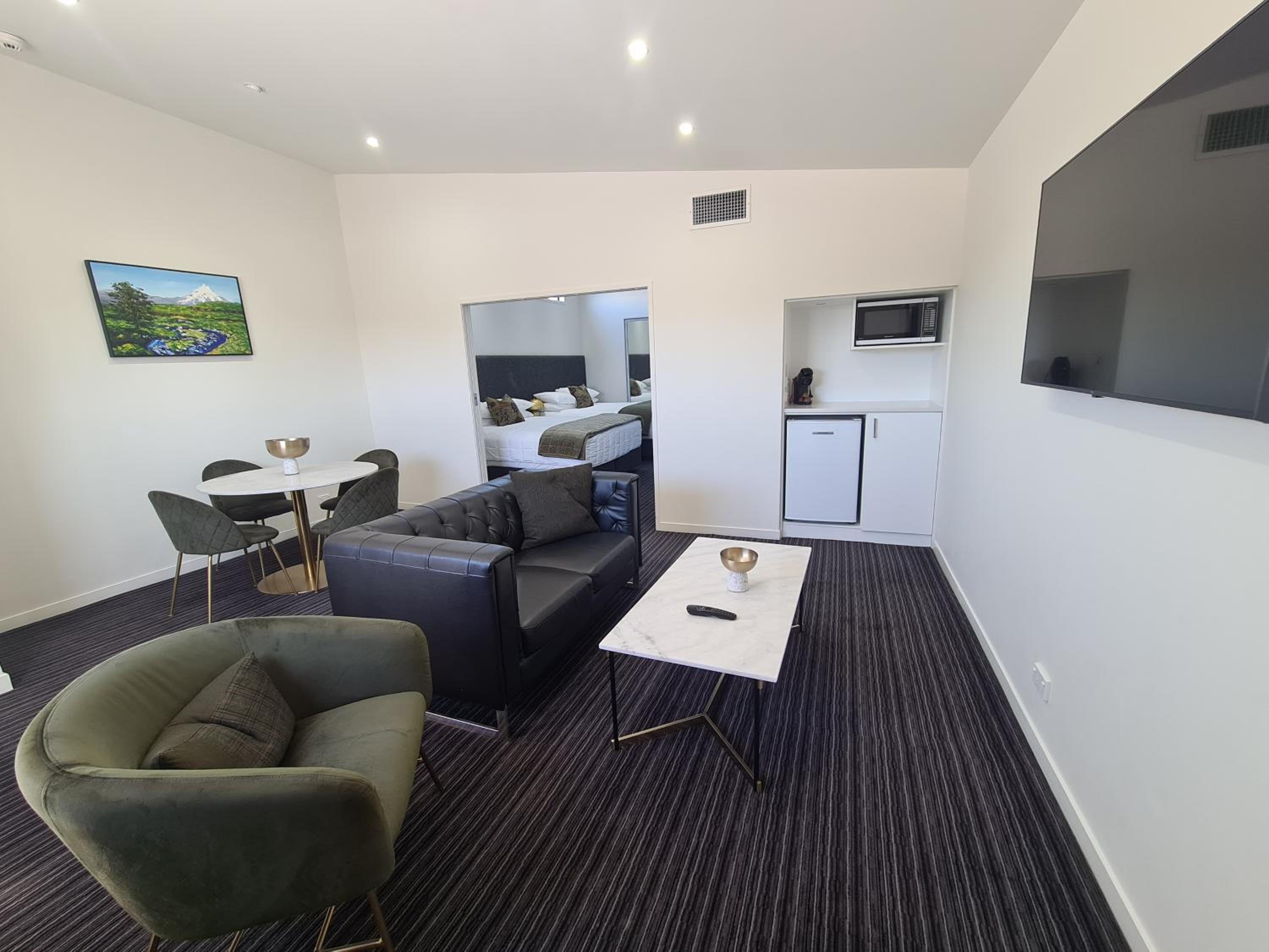 Suite with Spa Bath photo 1